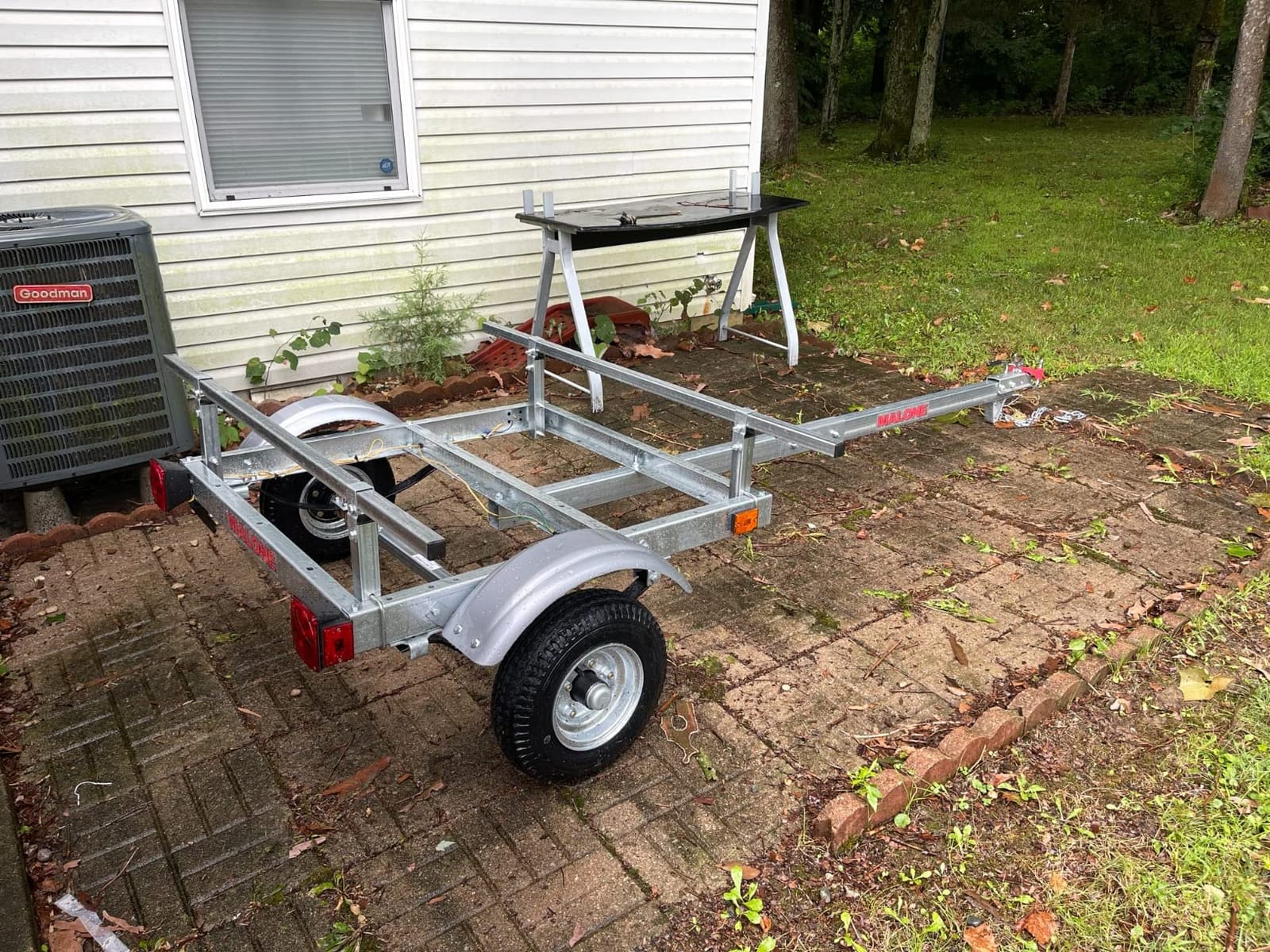 Malone MPG586XV EcoLight 2 Kayak Trailer with 2 V-Rack Kayak Carriers | 14' / 400 lbs Capacity | Fully Submersible | Marine Grade Galvanized Steel Construction customer photo 2