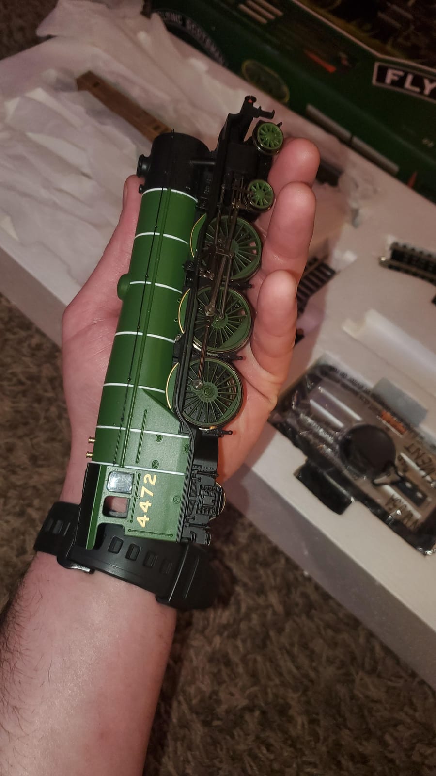Hornby Electric Train Set - R1255M The Flying Scotsman A1 Class - OO Gauge customer photo 1