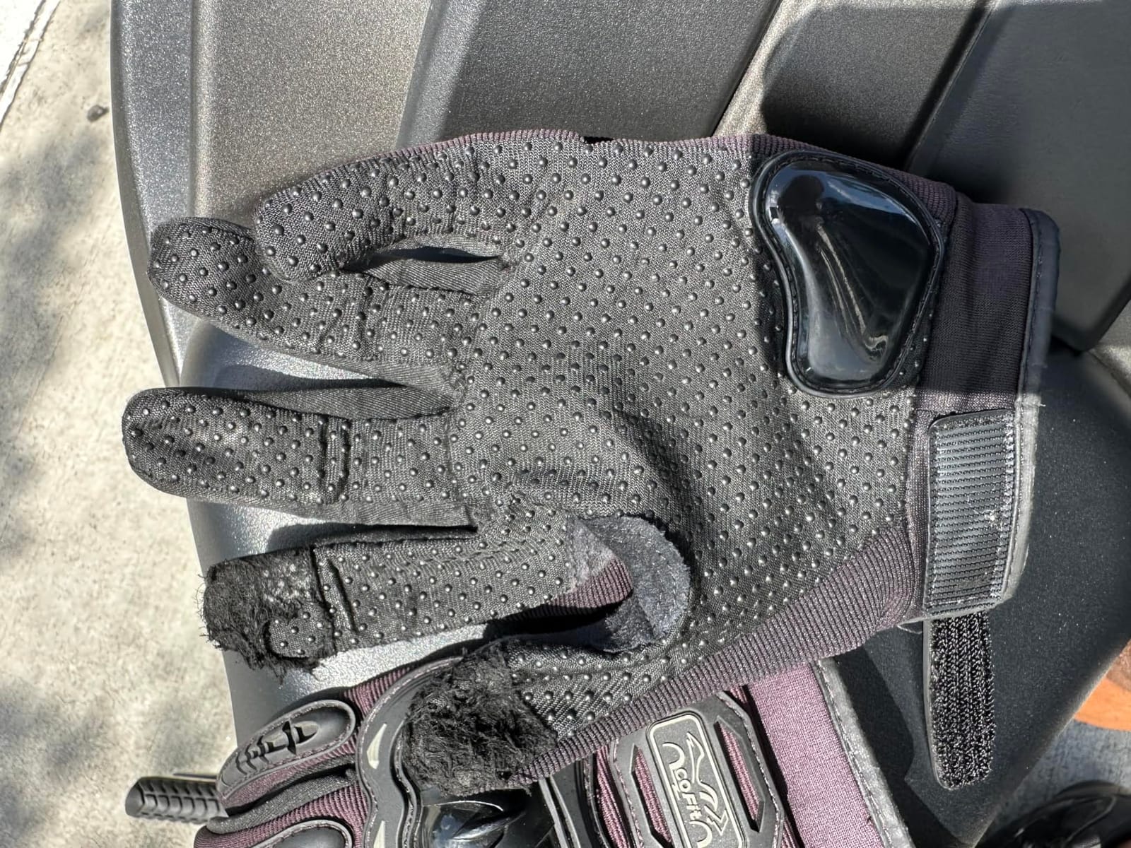 COFIT Motorcycle Gloves Breathable, Touchscreen Motorbike Gloves Anti-Slip with Good Grip Hard Knuckles Protection for Men Women Motocross, BMX ATV MTB Cycling, Road Racing customer photo 2