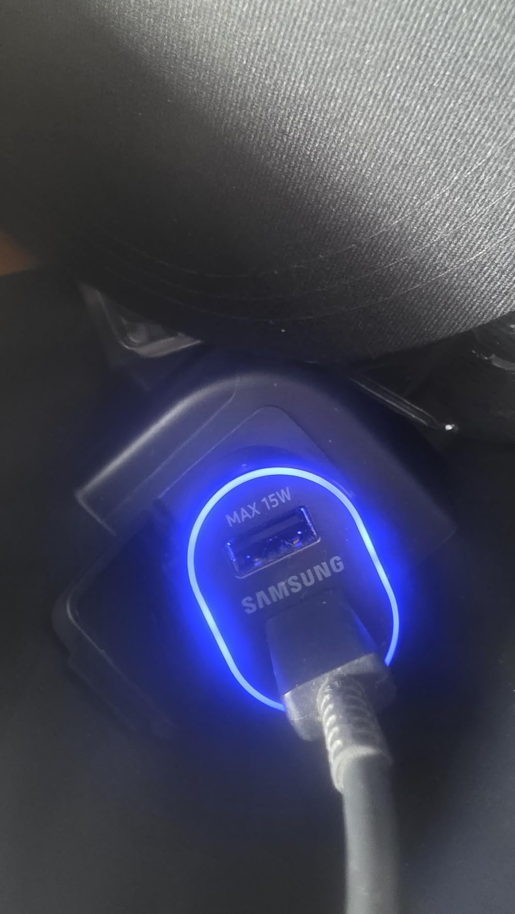 Samsung Super Fast Dual Car Charger (45W+15W) Dual Ports USB-C & USB-A - Black - EP-L5300XBEGWW customer photo 2