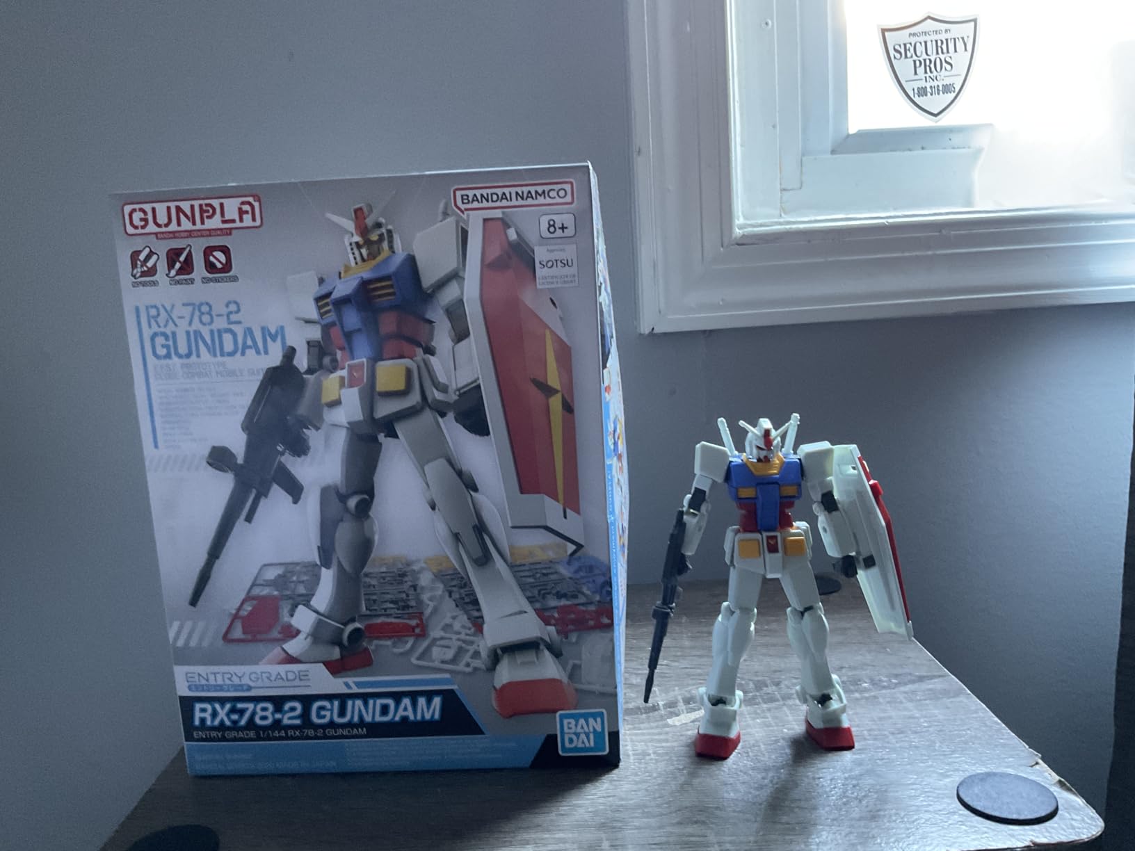 Bandai Hobby - Mobile Suit Gundam - 1/144 RX-78-2 Gundam, Bandai Spirits Entry Grade Model Kit customer photo 1