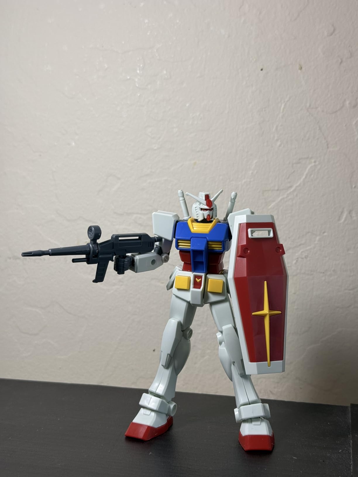 Bandai Hobby - Mobile Suit Gundam - 1/144 RX-78-2 Gundam, Bandai Spirits Entry Grade Model Kit customer photo 2