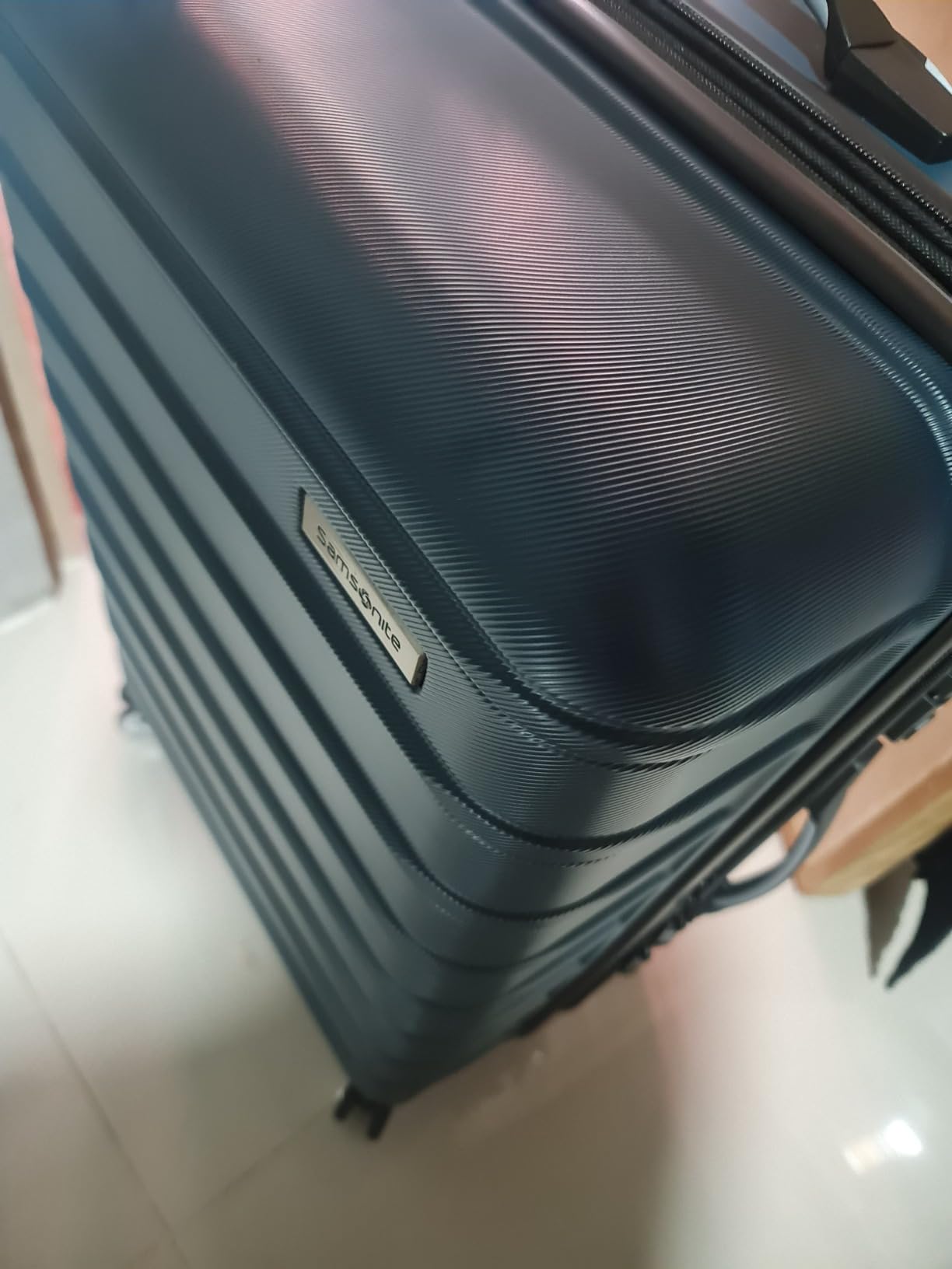Samsonite Omni 2 Hardside Expandable Spinner Wheel Luggage, Checked Medium 24 in, Nova Teal customer photo 1