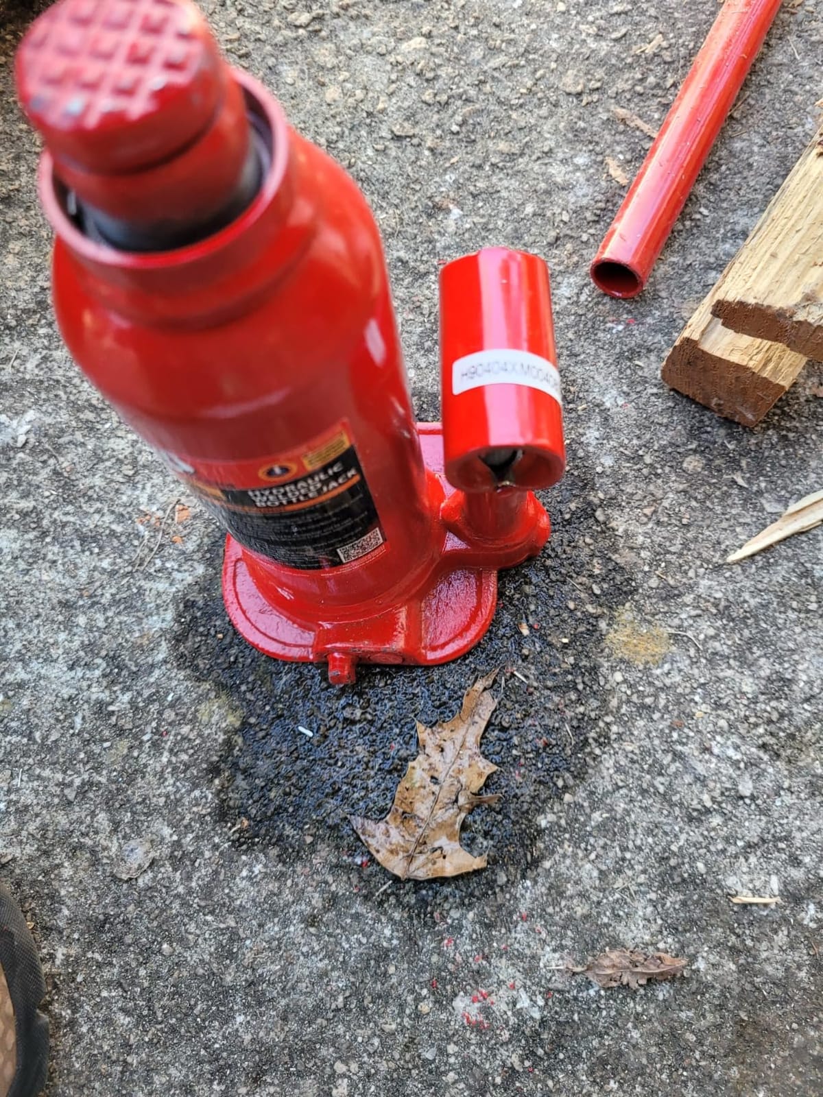 BIG RED 4 Ton (8,000 LBs) Capacity Hydraulic Welded Bottle Jack, TAM90403B customer photo 1