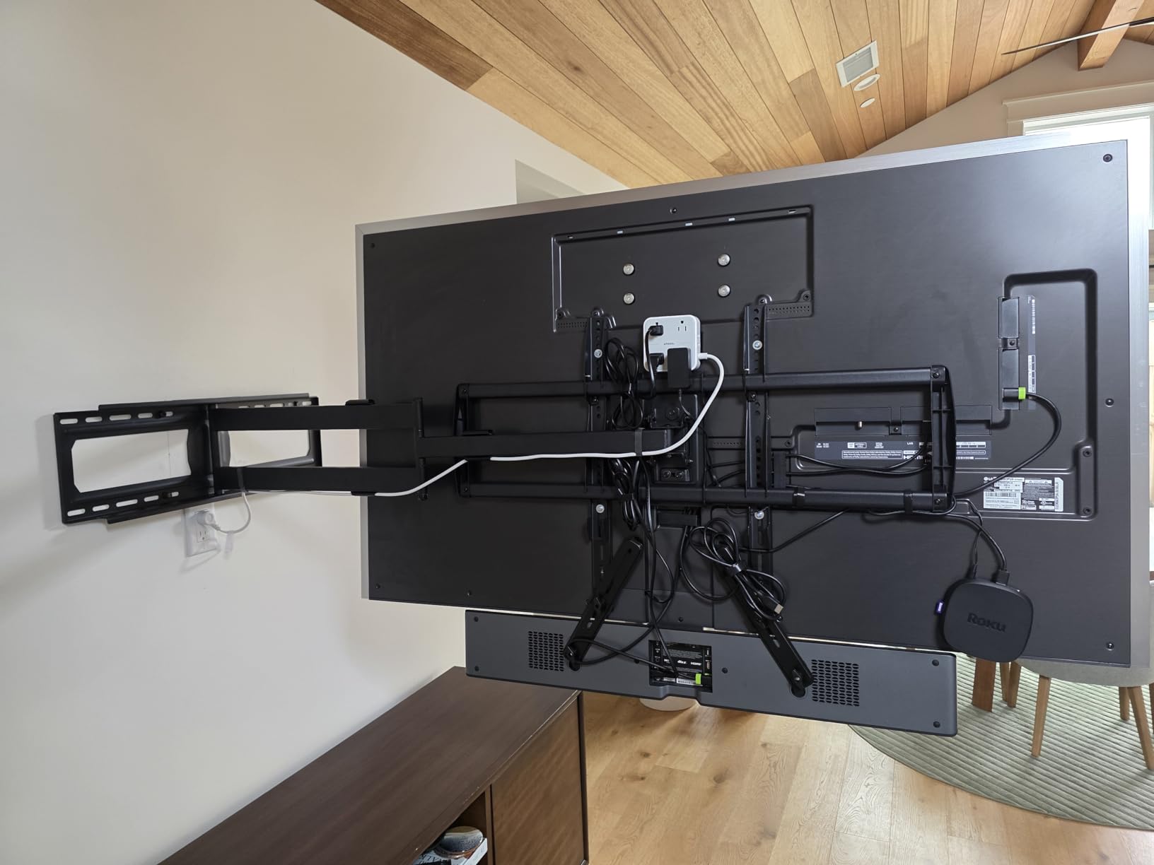 PERLESMITH Long Arm TV Wall Mount for 42-90 inch TVs, Full Motion TV Mount with 42.72 inch Extension Articulating Arm Swivel and Tilt, Max VESA 800x400mm, Holds up to 150 lbs, 16