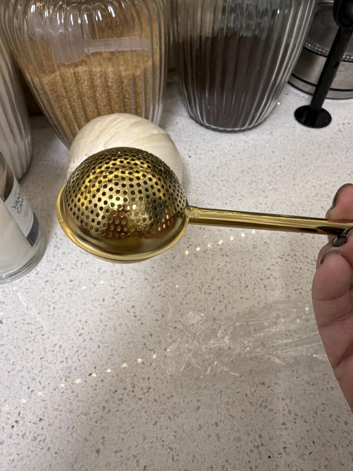 HULISEN Flour Duster, 304 Stainless Steel Flour Sifter for Baking | Spring-Press Handle, Dishwasher Safe customer photo 2
