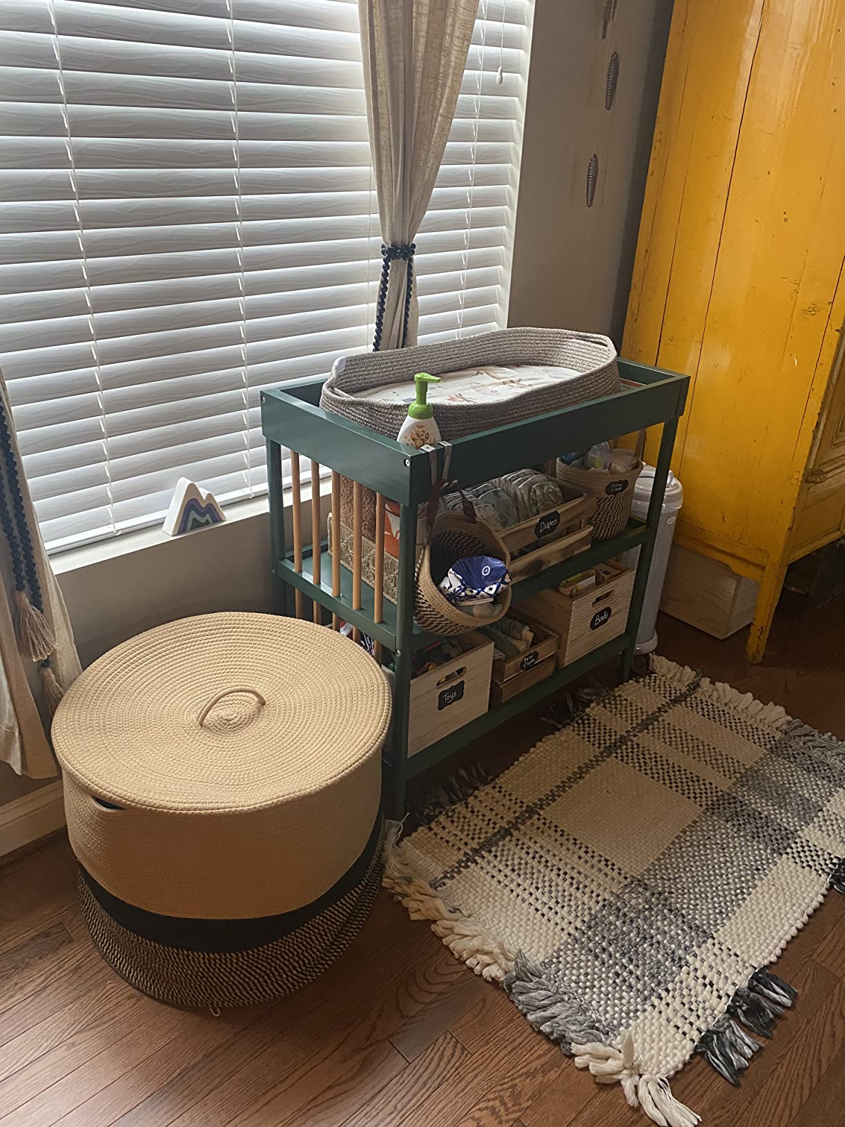Dream On Me Clover Changing Table with Rounded Spindles in White customer photo 1