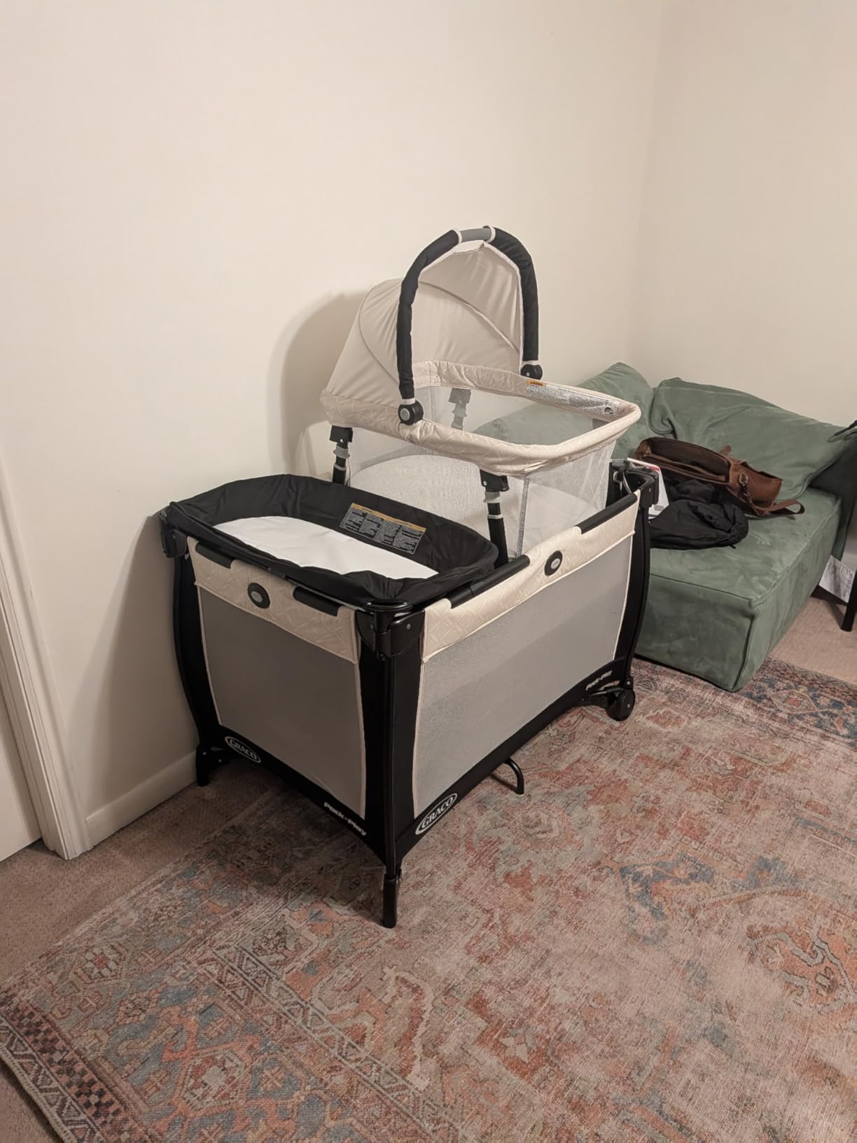 Graco Pack 'n Play Close2Baby Bassinet Playard with Portable Bassinet, Diaper Changer and More, Derby customer photo 1