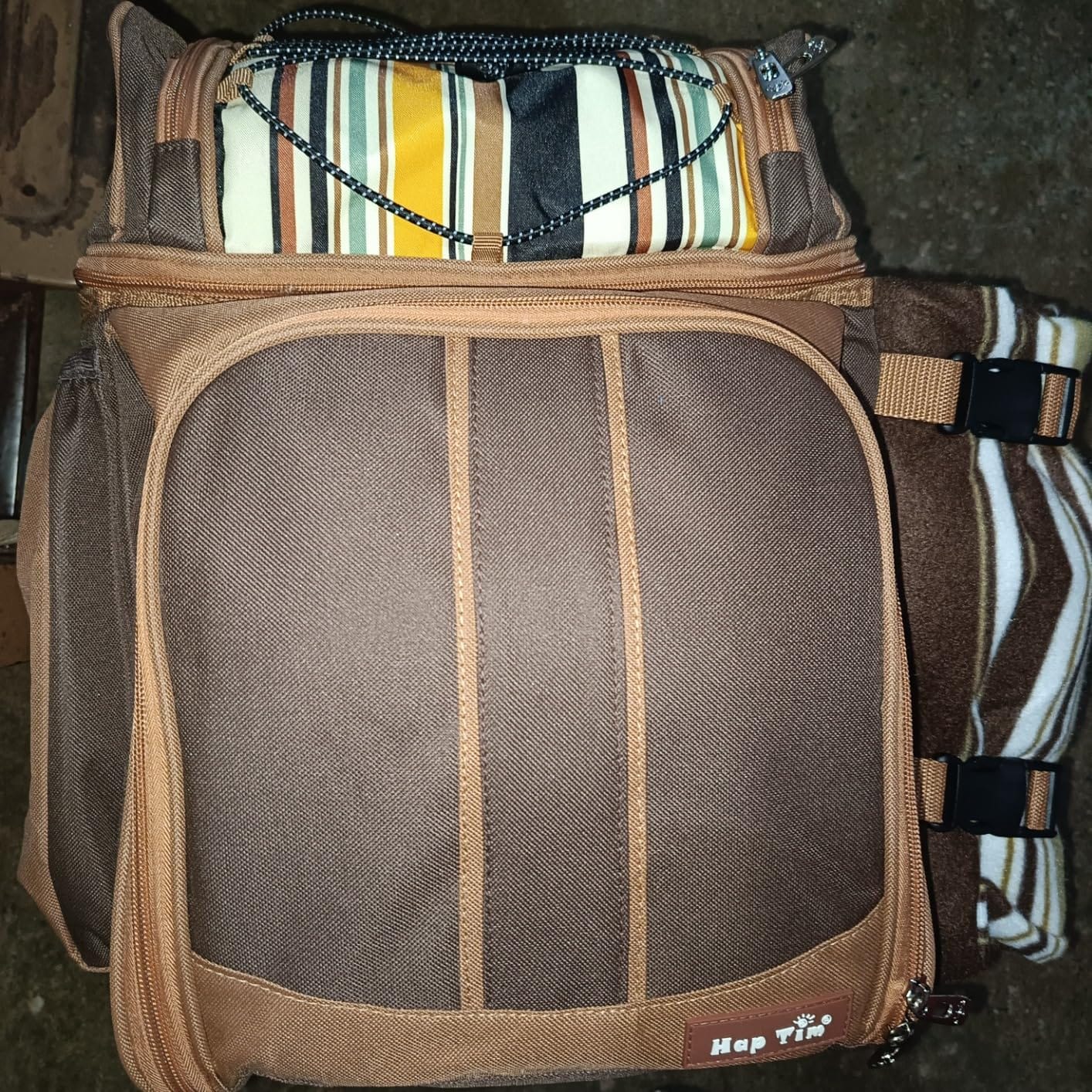 Hap Tim Picnic Basket Backpack for 2 Person with 2 Insulated Cooler Compartment, Wine Holder, Fleece Blanket, Cutlery Set, Wedding Gifts for Couples, Bridal Shower Gifts, Engagement Gifts customer photo 2