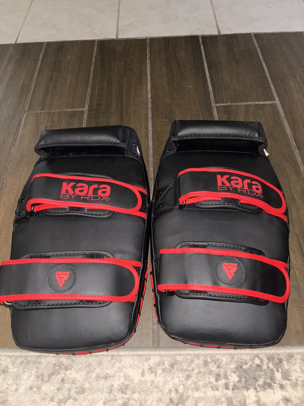RDX Thai Pads Curved Kickboxing Muay Thai with Solid Handle Grip, Maya Hide Leather KARA Strike Shield for Knees Elbows Kicks Punches, Coaching Training Boxing MMA Martial Arts Taekwondo Combat Sports customer photo 1