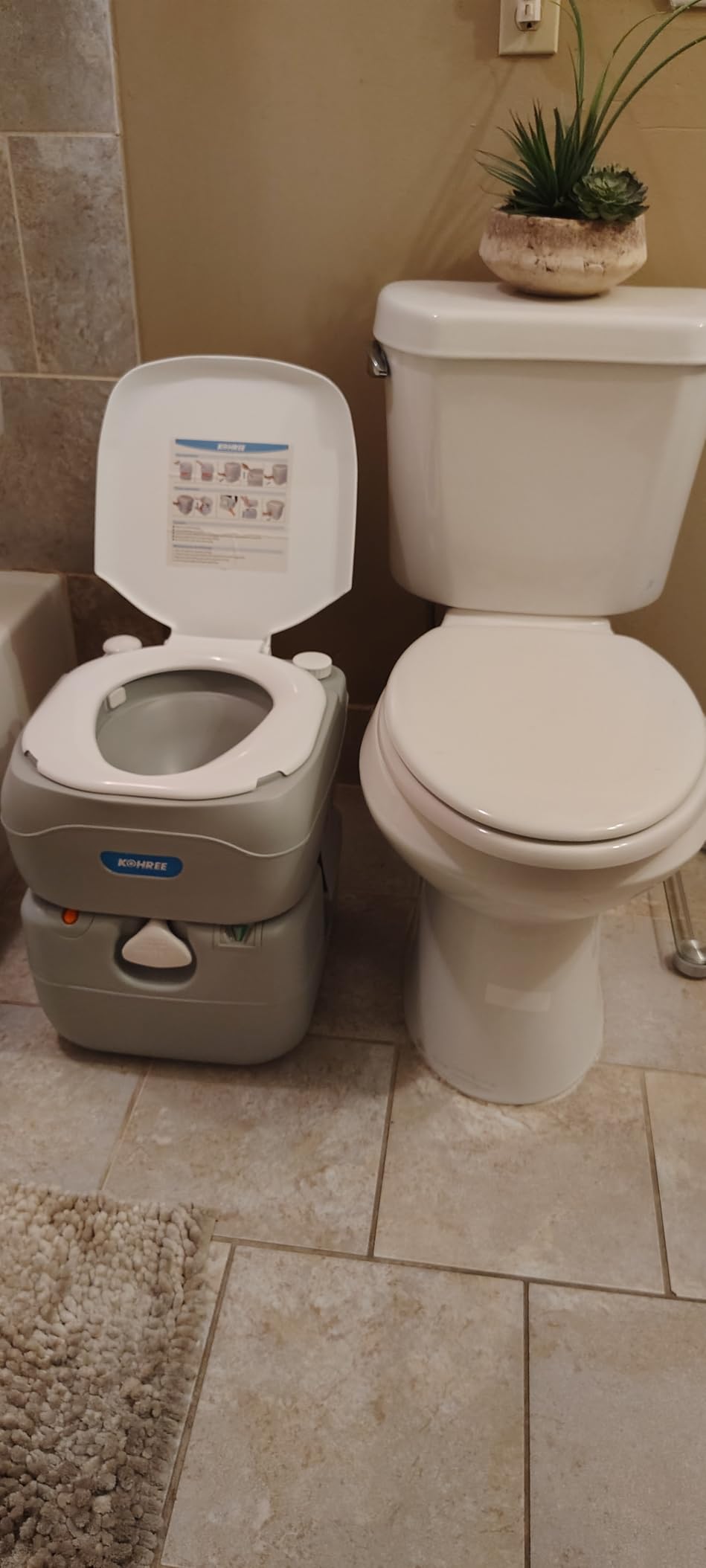 Kohree Portable RV Toilet, Large Camping Toilet Porta Potty, 5.8 Gallon | Detachable Waste Tank, Leak-Proof Toilet with Level Indicator for Adults Home Use, RV Travel, Boat, Trips Indoor Outdoor Use customer photo 2