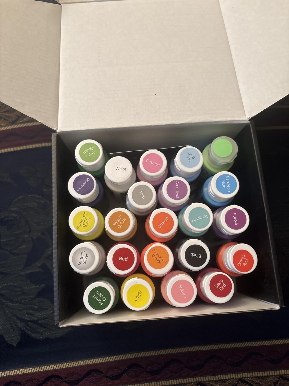 Shuttle Art Acrylic Paint, 50 Colors Acrylic Paint Set, 2oz/60ml Bottles, Rich Pigments, Water Proof customer photo 2