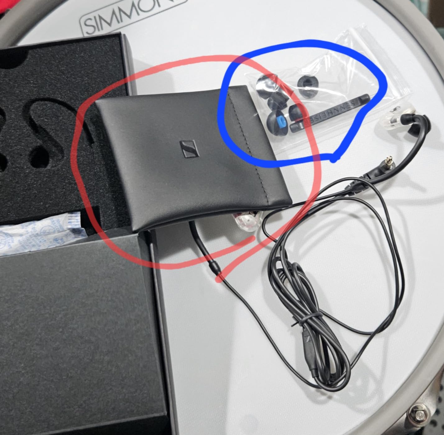 SENNHEISER Professional IE 100 PRO Dynamic In-Ear Monitoring Headphones, Clear, Dynamic transducer with 3.5mm jack cable and ear adapters for monitoring, rehearsal and performance customer photo 1