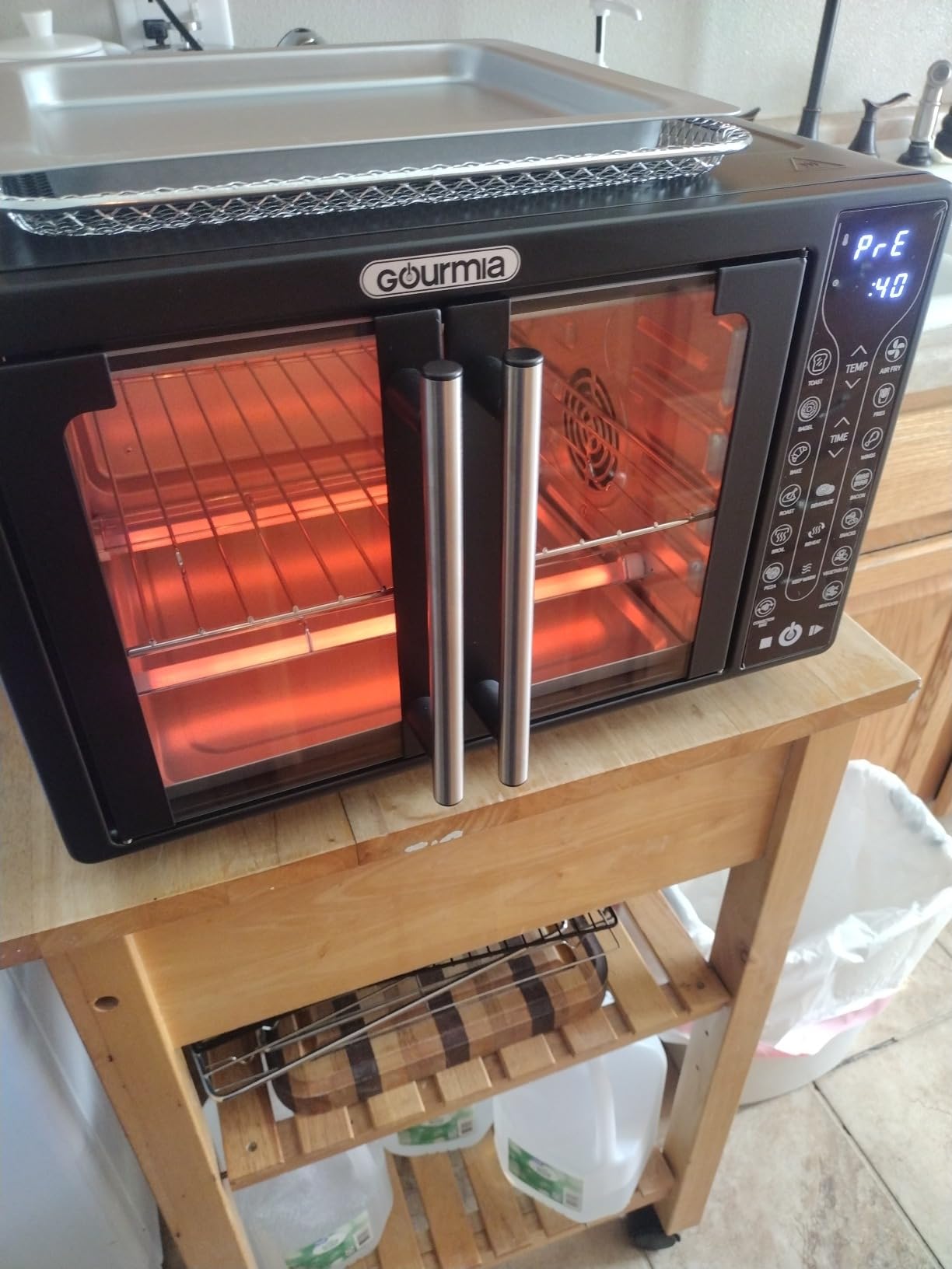 Gourmia French Door Air Fryer Toaster Oven - 6-Slice Capacity, FryForce 360°, Digital Display with 17 Cooking Presets, Black customer photo 1