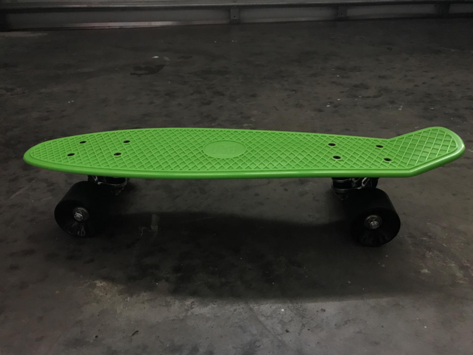 Retrospec Quip Mini Cruiser Skateboard 22.5