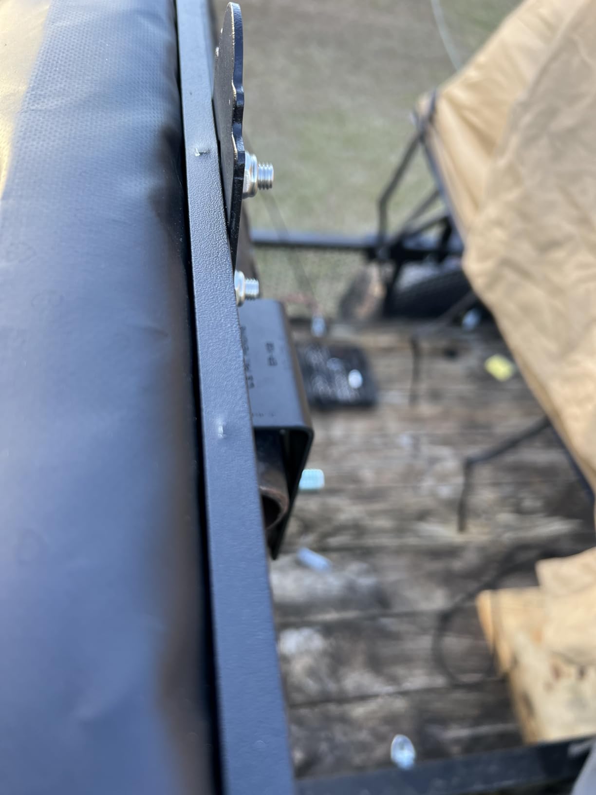 ALL-TOP Vehicle Awning 6.6'x8.2' Roof Rack Pull-Out Sun Shade UV50+, Weatherproof 4x4 Side Awning for Camping & Overland (Hardware Included) customer photo 2