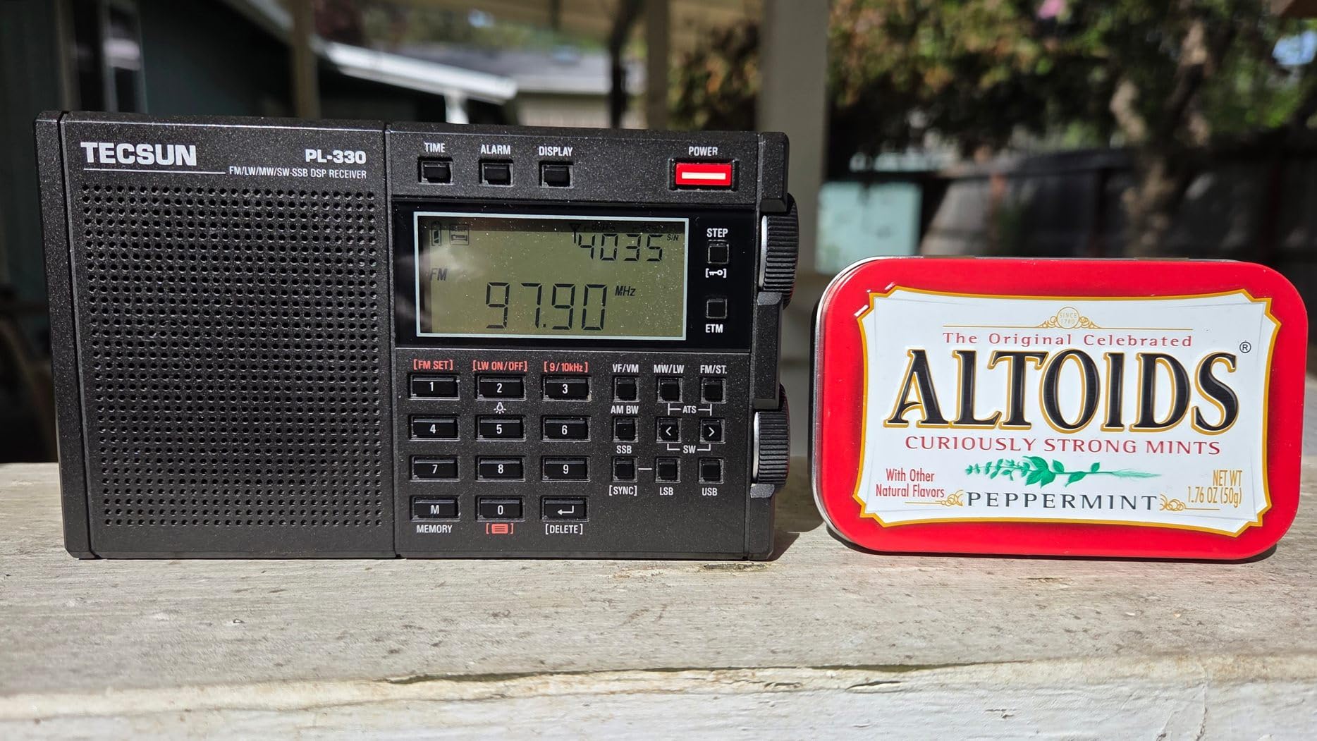 Tecsun Digital PL330 AM/FM/LW/SW Worldband Radio with Single Side Band Receiver customer photo 1