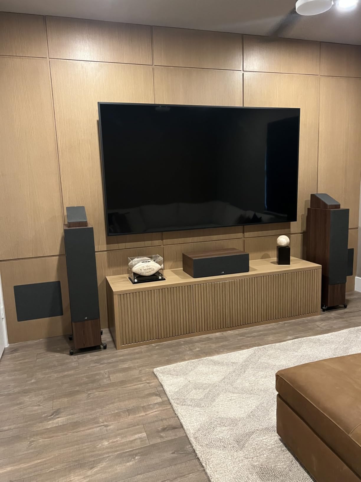 Polk Audio Reserve Series R700 Tower Speaker for Home Theater, Black | 1