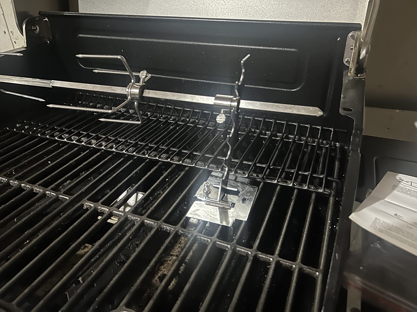 Universal Rotisserie Grill Kit, 360° Automatic Rotating Rotisserie Kit with 120V 4W Motor, 28