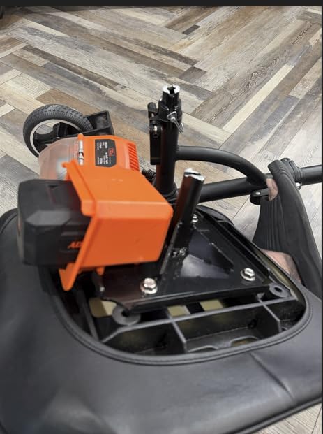 SuperHandy Passport Mobility Scooter for Adults- Foldable, 3 Wheel, Airline Travel Friendly - 13 Mile Range, Includes 2 Removable 44.4V Lithium-ion Batteries & Charger (275 Lbs) customer photo 2