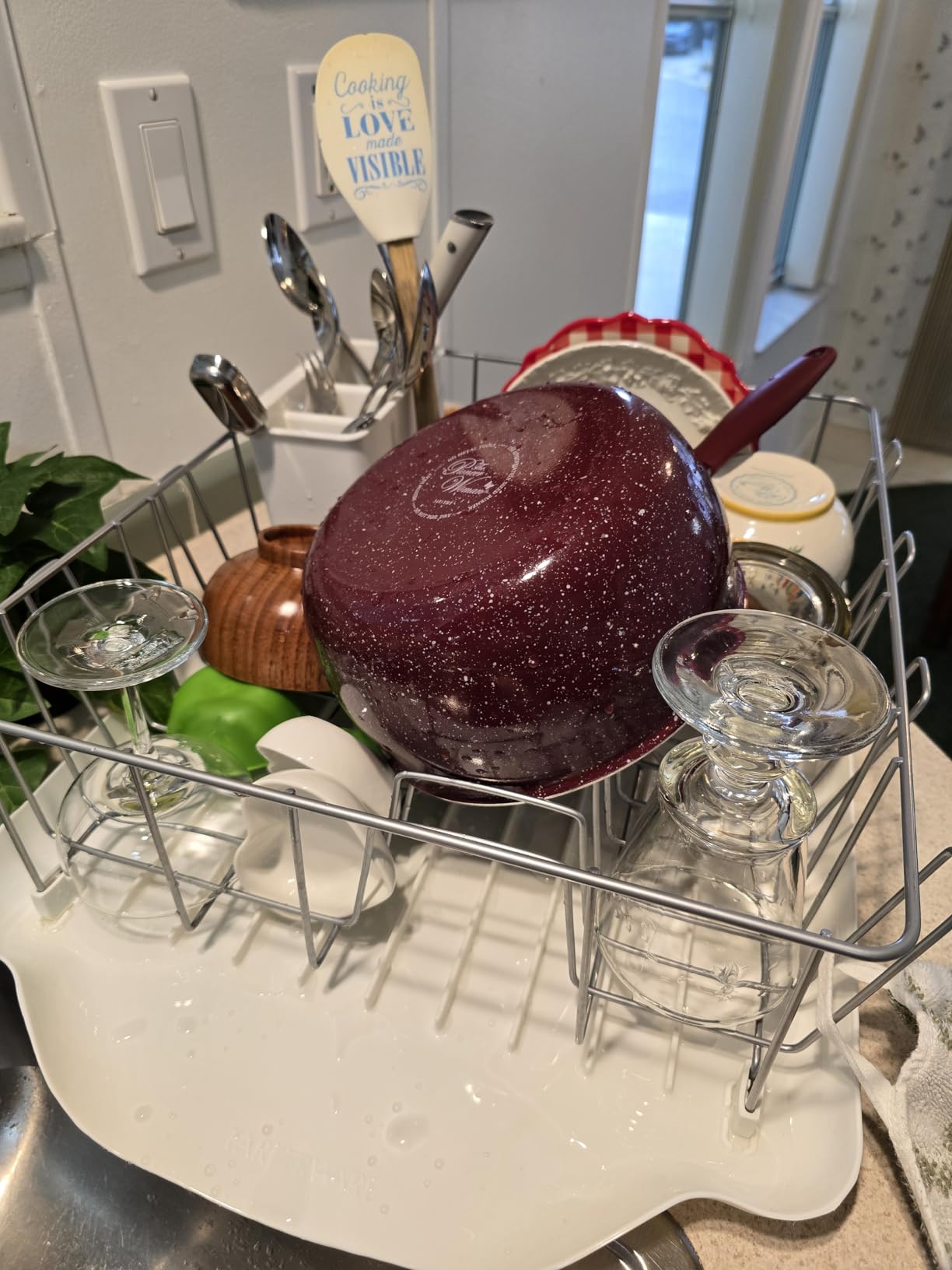 Farberware Classic Large Rust Resistant Full Dishrack with Removable 3 Compartment Flatware Caddy, Angled Drain Board, 3-Piece, White customer photo 2