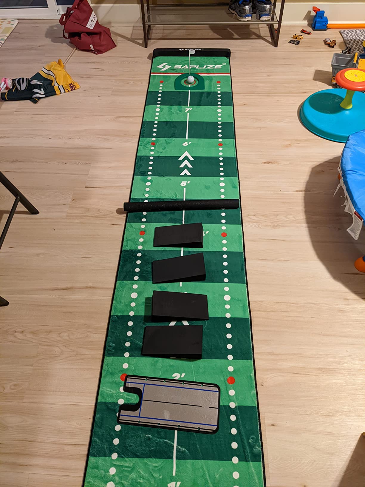 SAPLIZE Golf Putting Mat with Alignment Mirror, Two-Speed Golf Practice Mat customer photo 2