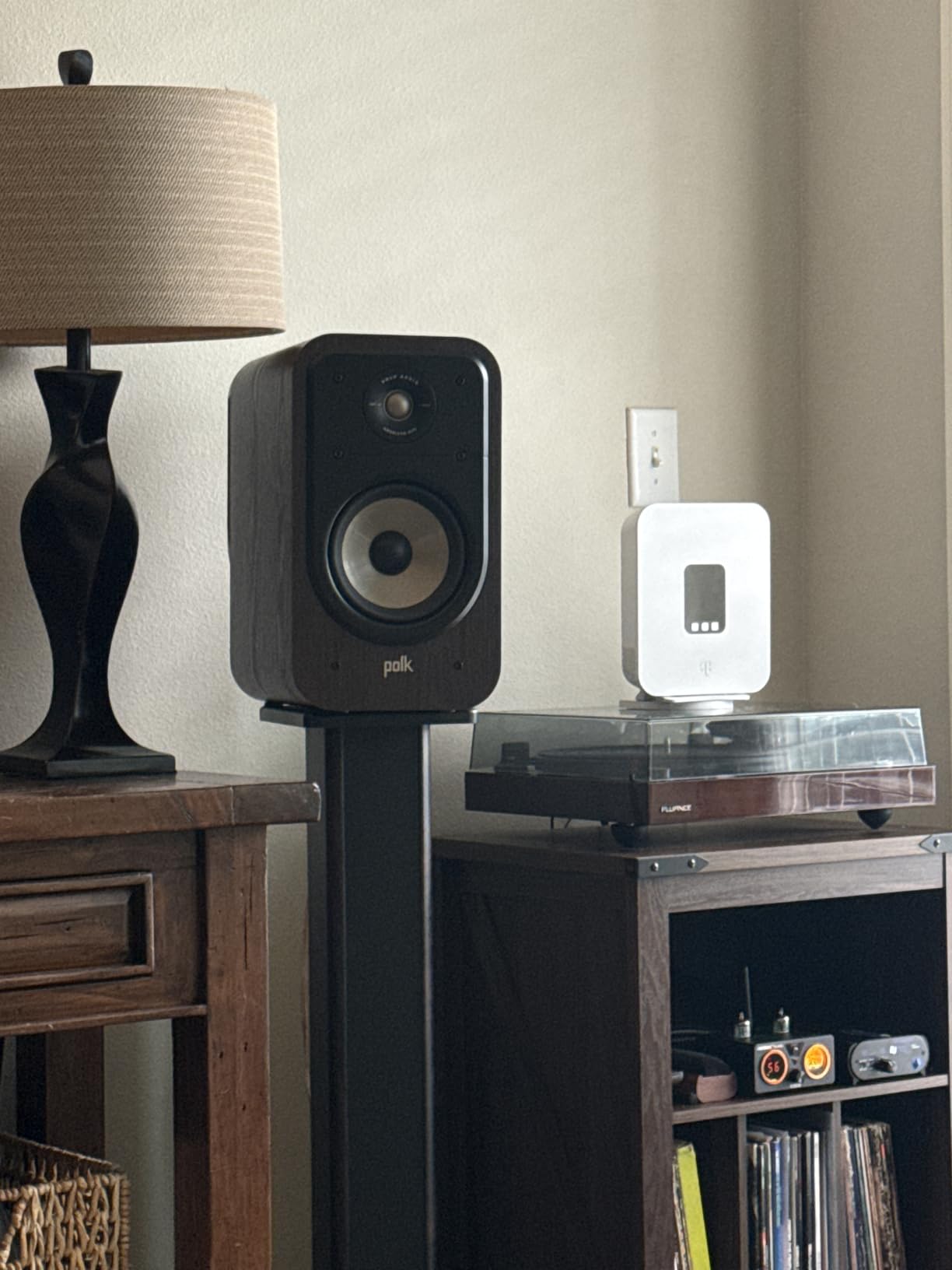 Polk Audio Signature Elite ES20 Bookshelf Speaker Pair, Contemporary Walnut | Hi-Res Audio Certified, Dolby Atmos & DTS:X Compatible, 1