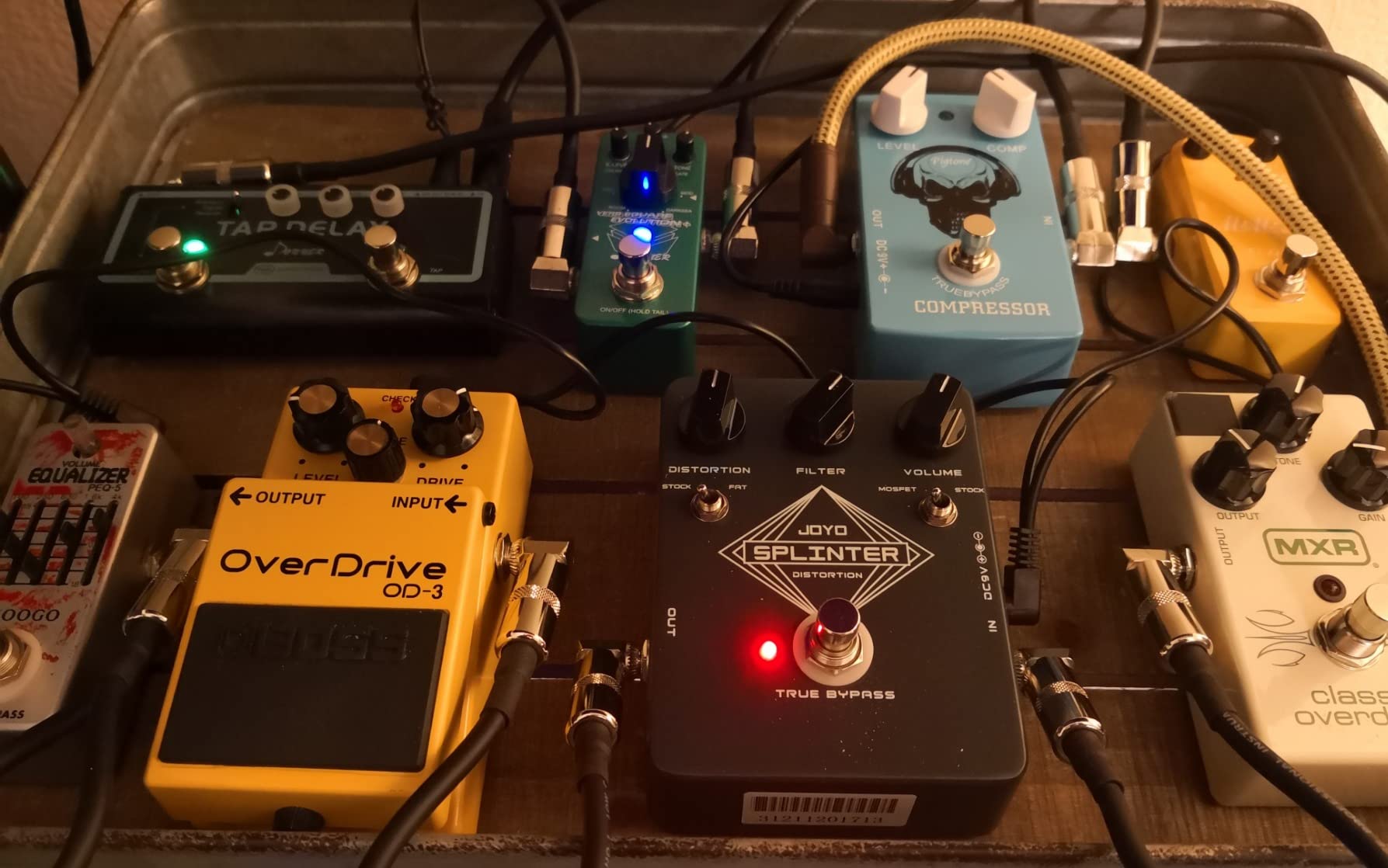 JOYO Analog Distortion Guitar Pedal, FAT/MOSFET Toggle with DISTORTION/FILTER/VOLUME Control, True Bypass (SPLINTER JF-21) customer photo 2
