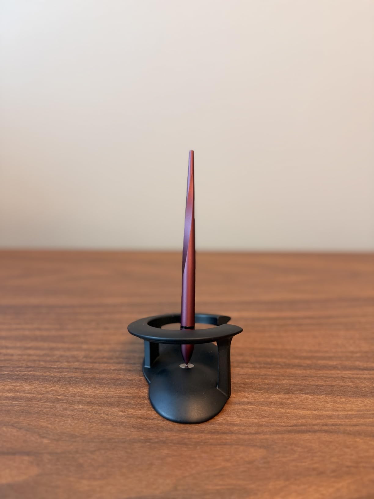 novium Hoverpen Interstellar - Space Black, Ballpoint Pen | Unique Conversational Starter, Premium Futuristic Design, Precision Flow Ink, Schmidt Ballpoint Cartridges customer photo 1