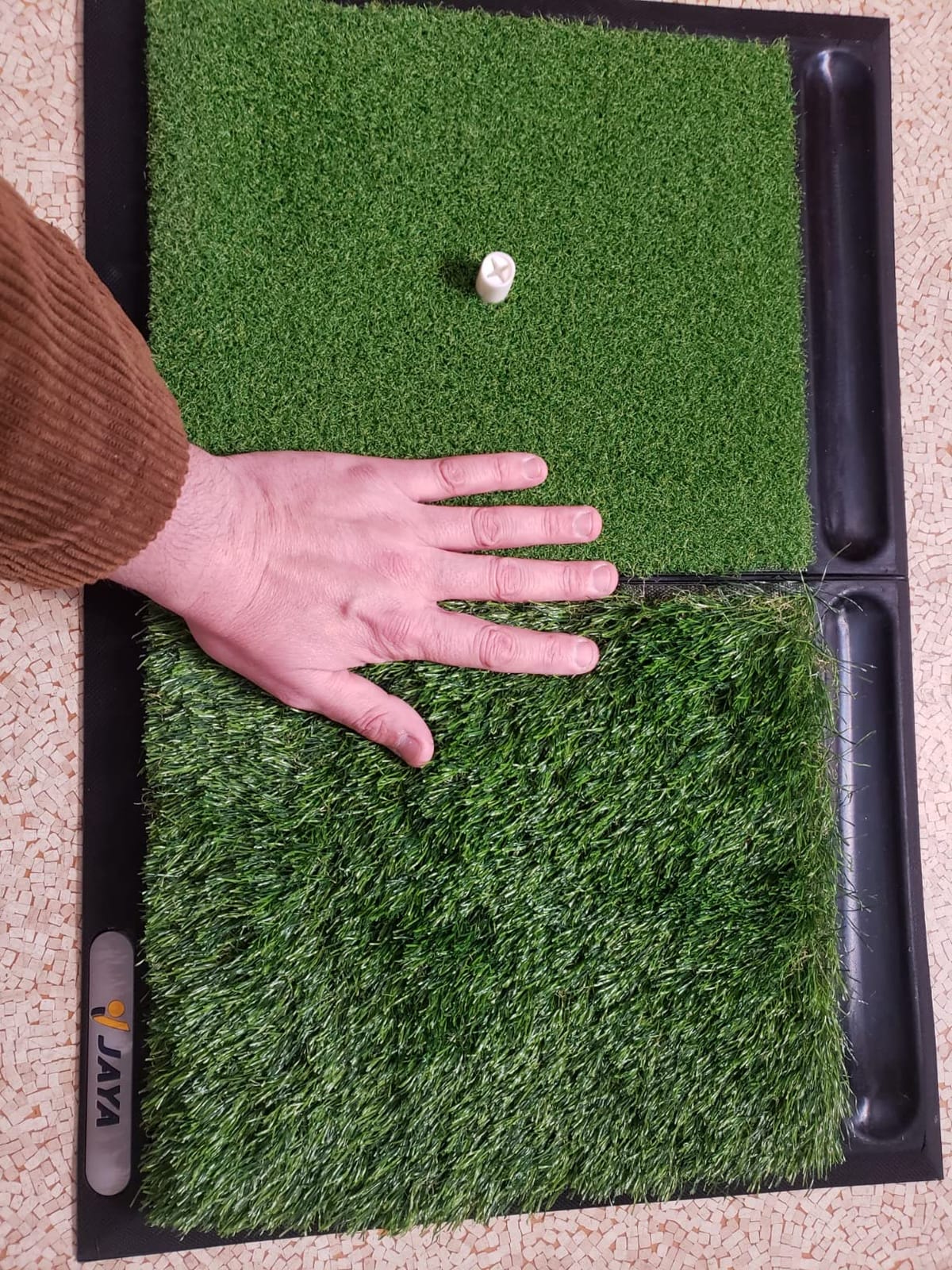 JAYA Golf Hitting Mat with Heavy Rubber Base, Foldable Golf Practice Mat for Indoor & Outdoor Training, Dual Turf Fairway & Rough Grass Mat customer photo 1
