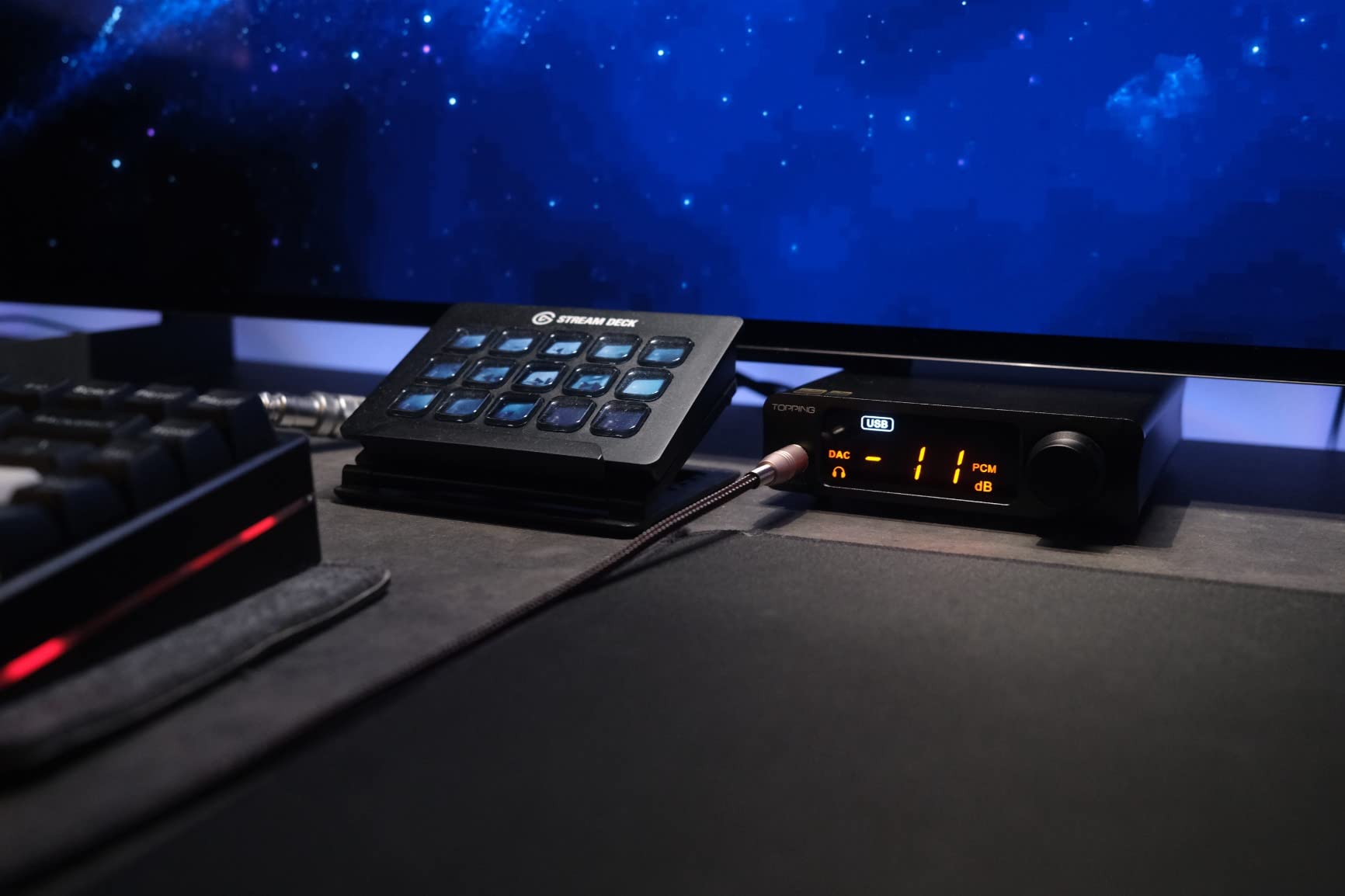Topping DX3pro+ LDAC Headphone Amplifier - ES9038Q2M XU208 NFCA Bluetooth5.0 Audio Decoder USB/Opt/Coax DAC AMP Pre Amplifier with Remote Control (Black) customer photo 2