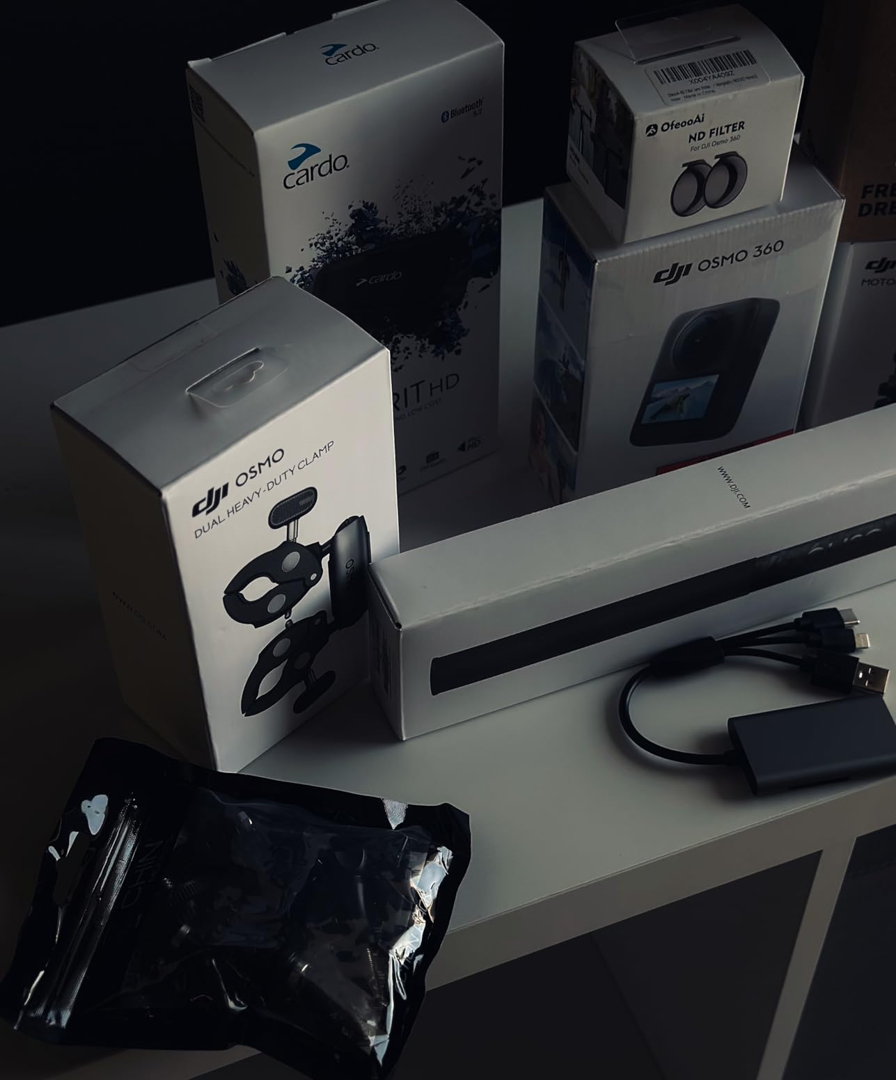 Cardo Systems Spirit HD Motorcycle Bluetooth Communication Headset, 2-Way Bluetooth, Thin 40mm Speakers, Waterproof, Universal Connectivity - Single Pack customer photo 1