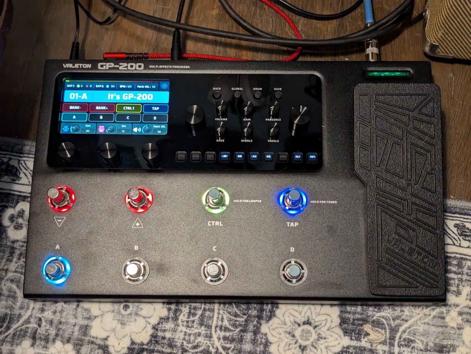 VALETON GP-200 Multi-Effects Guitar/Bass Pedal with Expression, FX Loop, MIDI, Amp Modeling, IR Cab Simulation, Stereo, USB Interface customer photo 1