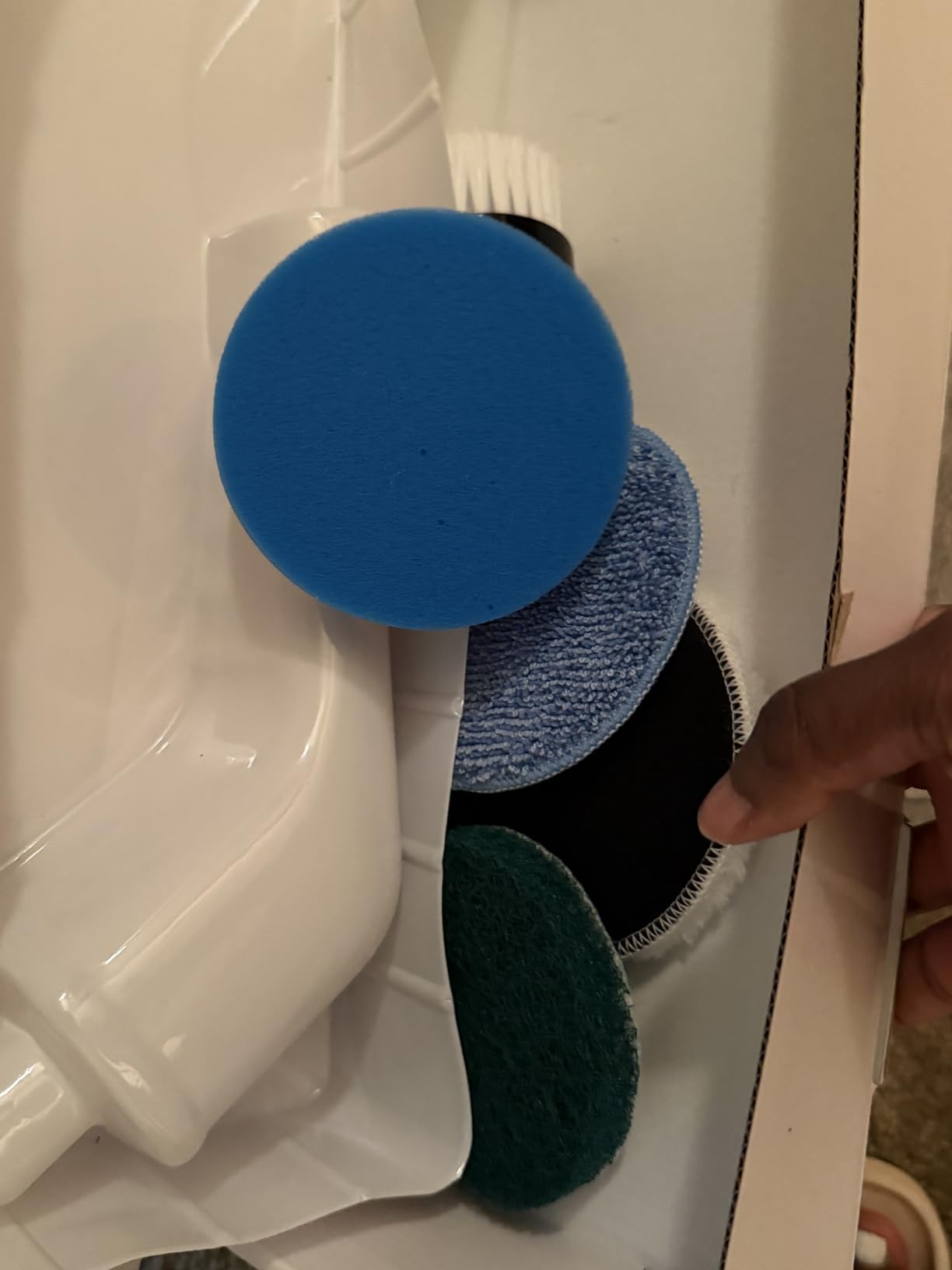 Electric Spin Scrubber, Bathroom Shower Cleaning Brush with Long Handle | 8 Brush Heads, 90Min Runtime, 54 Inch Long Handle, IPX7 Waterproof, 2 Speed Adjusting for Bathroom Cleaner customer photo 1