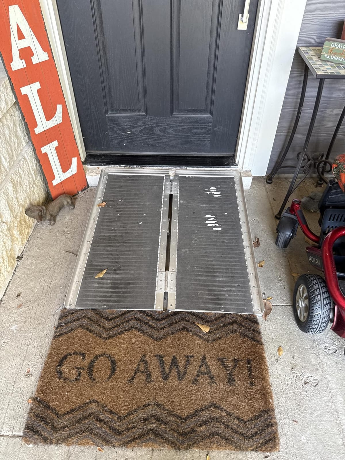 FACHNUO 2FT Portable Wheelchair Ramp for Home Steps, Non-Skid Aluminum Ramp | 800LBS Capacity, with Handle, Applicable 2-6