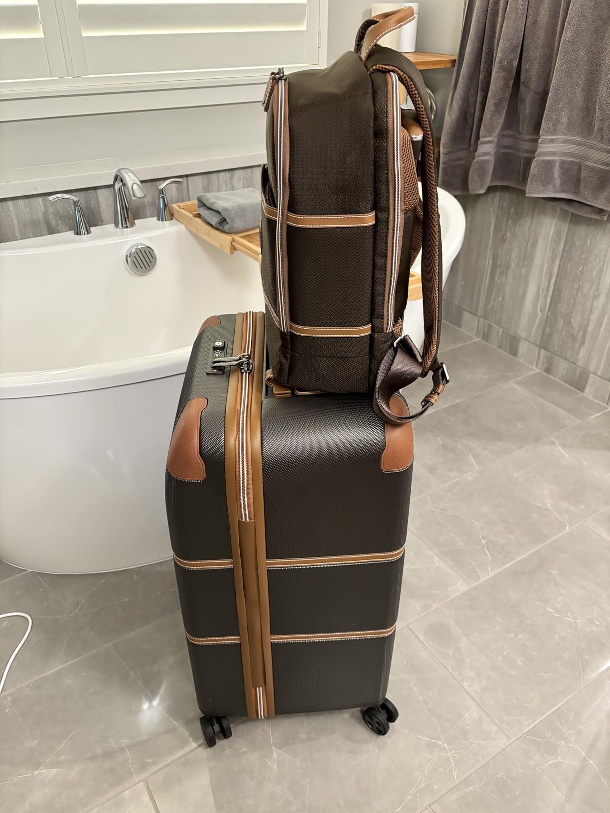 DELSEY PARIS Chatelet Air 2.0, 26 Inch Checked-Trunk Luggage, Angora customer photo 2