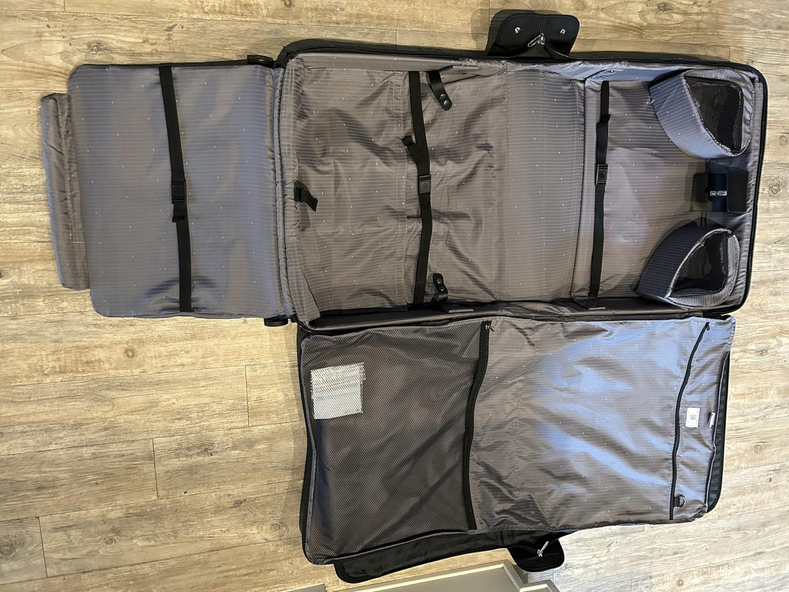 DELSEY Paris Helium DLX, Rolling Garment Bag with Wheels, Black | Checked In Travel Garment Bag, Lightweight Construction, Spinner Wheels, SECURITECH Zip, Suit and Dresses Rolling Travel Bag customer photo 1