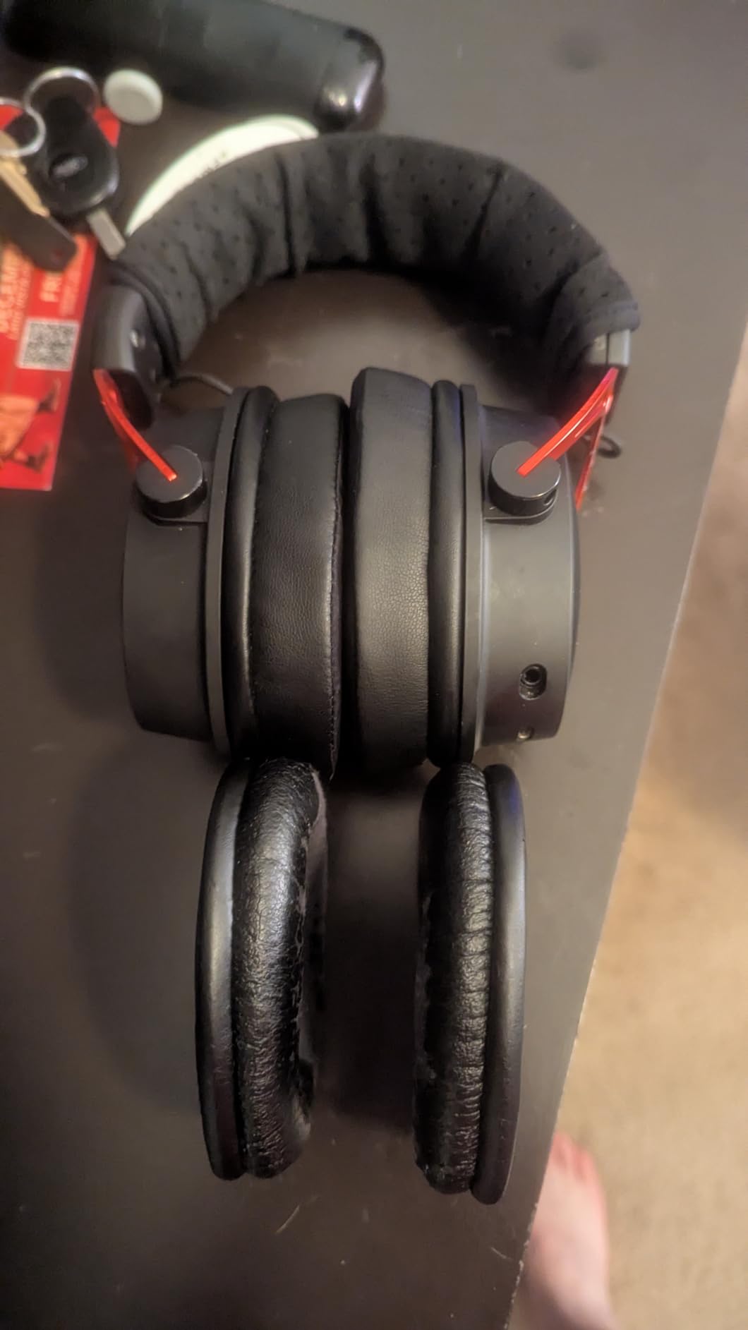 HyperX Cloud Alpha Wireless - Gaming Headset for PC, 300-hour battery life, DTS Headphone:X Spatial Audio, Memory foam, Dual Chamber Drivers, Noise-canceling mic, Durable aluminum frame, Red customer photo 1