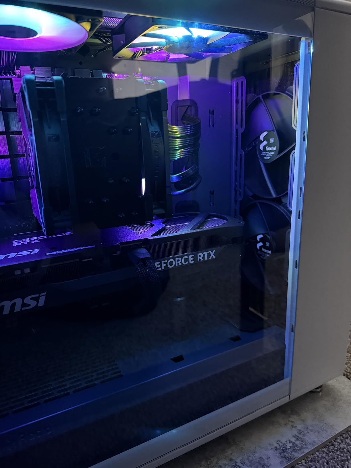 Fractal Design North Charcoal Black Tempered Glass Dark - Genuine Walnut Wood Front - Glass Side Panel - Two 140mm Aspect PWM Fans Included - Type C USB - ATX Airflow Mid Tower PC Gaming Case customer photo 2