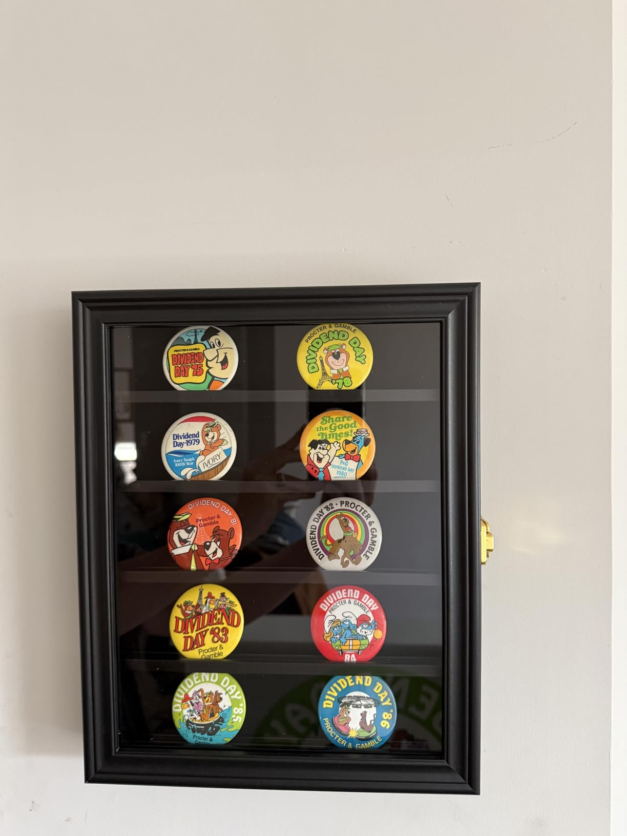 Small Military Challenge Coin Display case for Badges & Ribbons Black | Military veterans, service members, coin & pin collectors, Independent storage zones for coins & pins customer photo 2