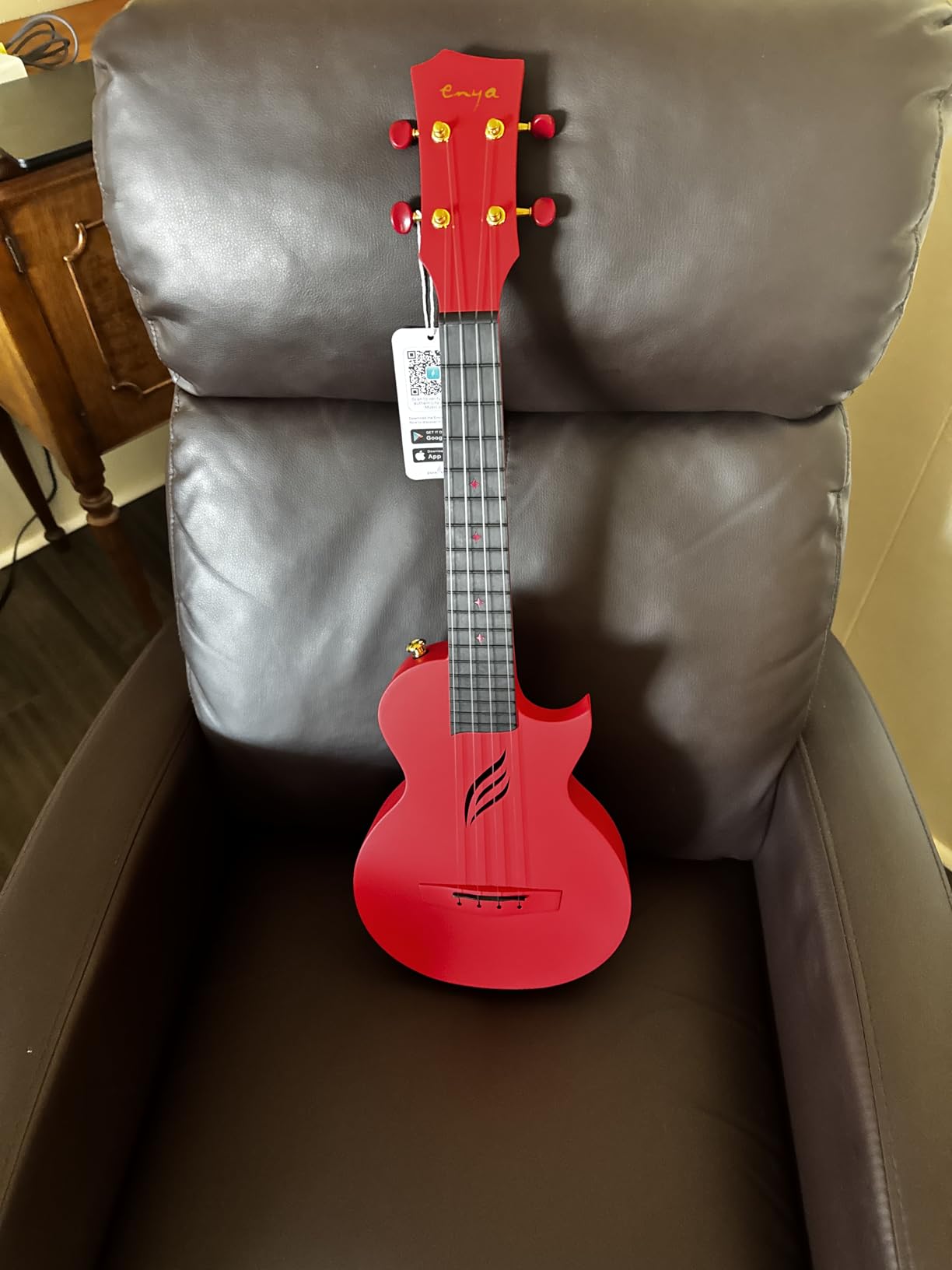 Enya NOVA U PRO 26-Inch Carbon Fiber Cutaway Tenor Ukulele, Black | Waterproof Body, Resists Humidity, Heat and Cold, Lightweight 1.65 lb, Fuller Resonance, Kit: Case, Strap, Capo, Strings customer photo 2