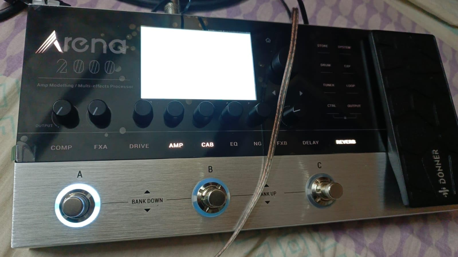 Donner Arena 2000 Guitar Multi-Effects Pedal with 278 Effects, 100 IRs, Looper, Drum Machine, Amp Modeling, XLR and MIDI Support customer photo 2
