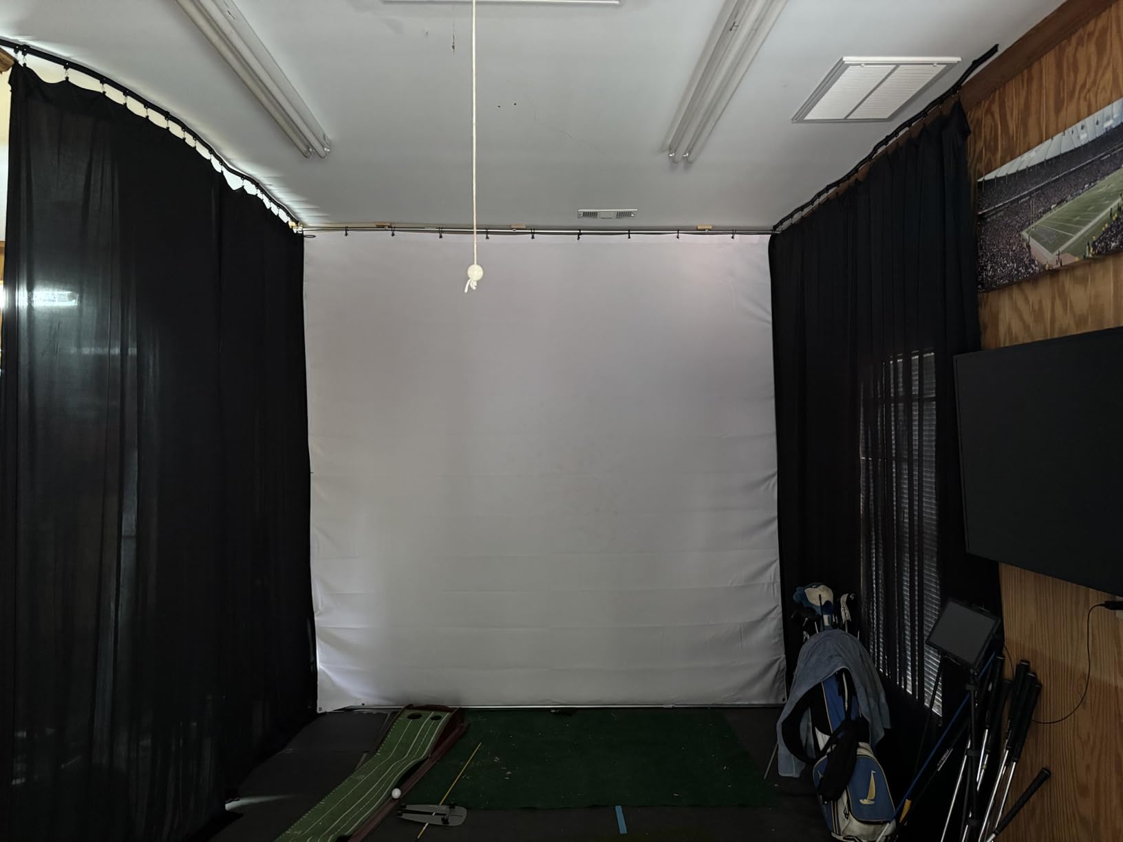 aikeec Golf Simulator Impact Screen: 7mm Thickened Golf Impact Screen for Indoor/Home/Garage Training - Ultra Clear 10ft Impact Screen with 32 pcs Grommets Holes, 5 Size Options customer photo 1