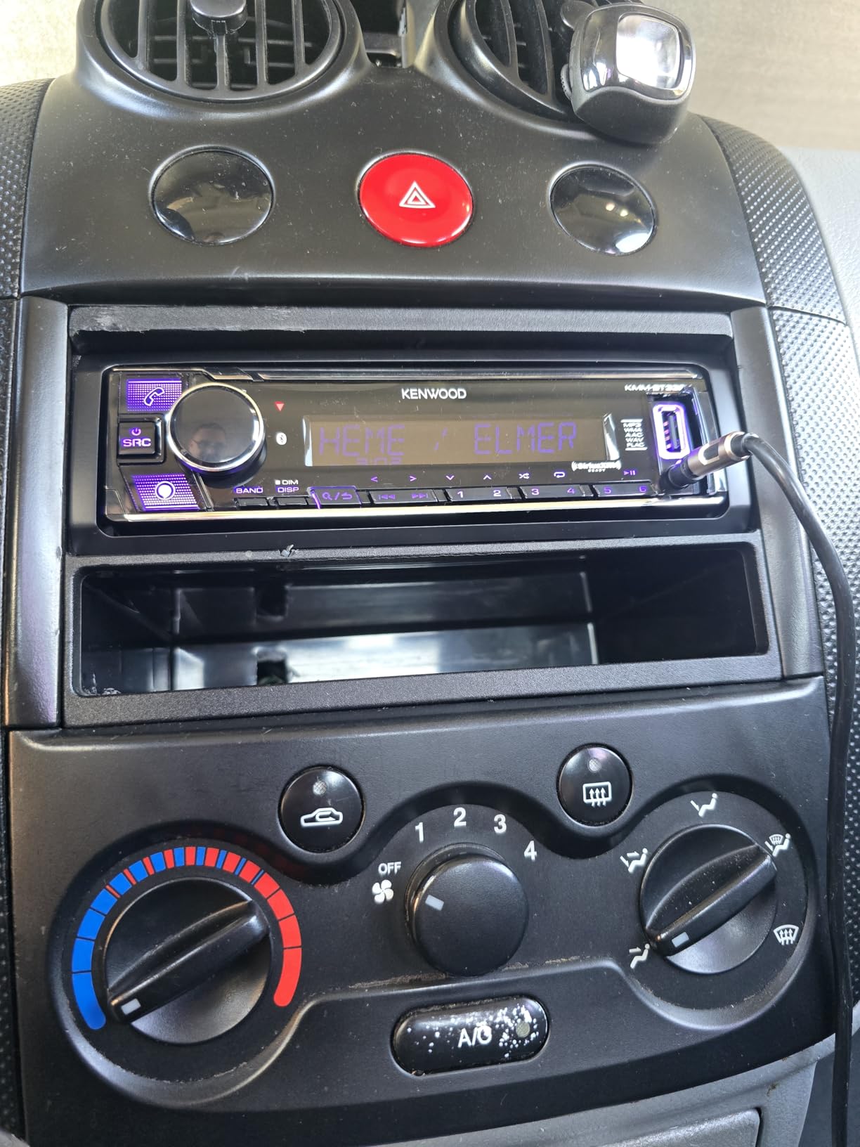 KENWOOD KMM-BT332U Bluetooth Single DIN Car Stereo with USB Port, AM/FM Radio, MP3 Player, Multi Color LCD, Detachable Face, Built in Amazon Alexa, Compatible with SiriusXM Tuner customer photo 2
