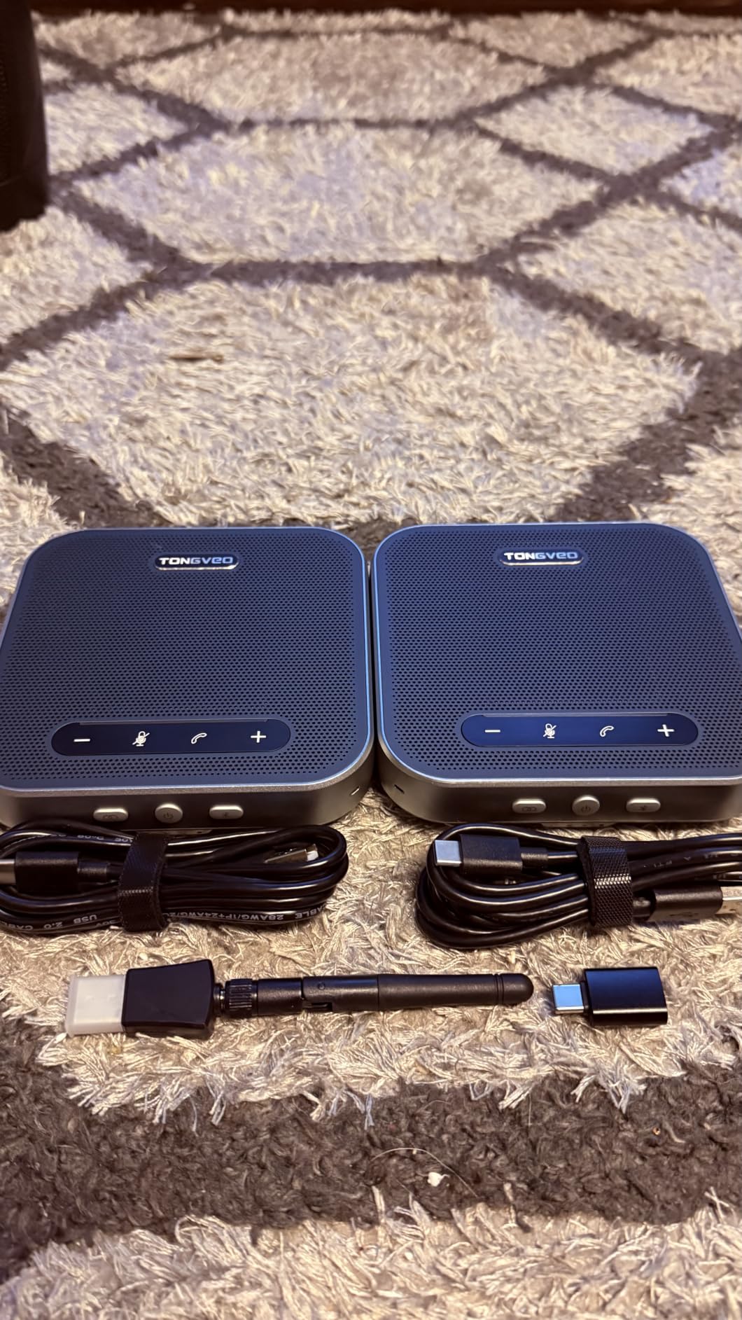 TONGVEO Bluetooth Speakerphone Conference Microphones, Wireless Conference Speaker 360° Voice Pick up with 4 AI Noise Cancellation Mics USB/Dongle/Bluetooth Connection 8 Hour Call Time for 8-12 People customer photo 2