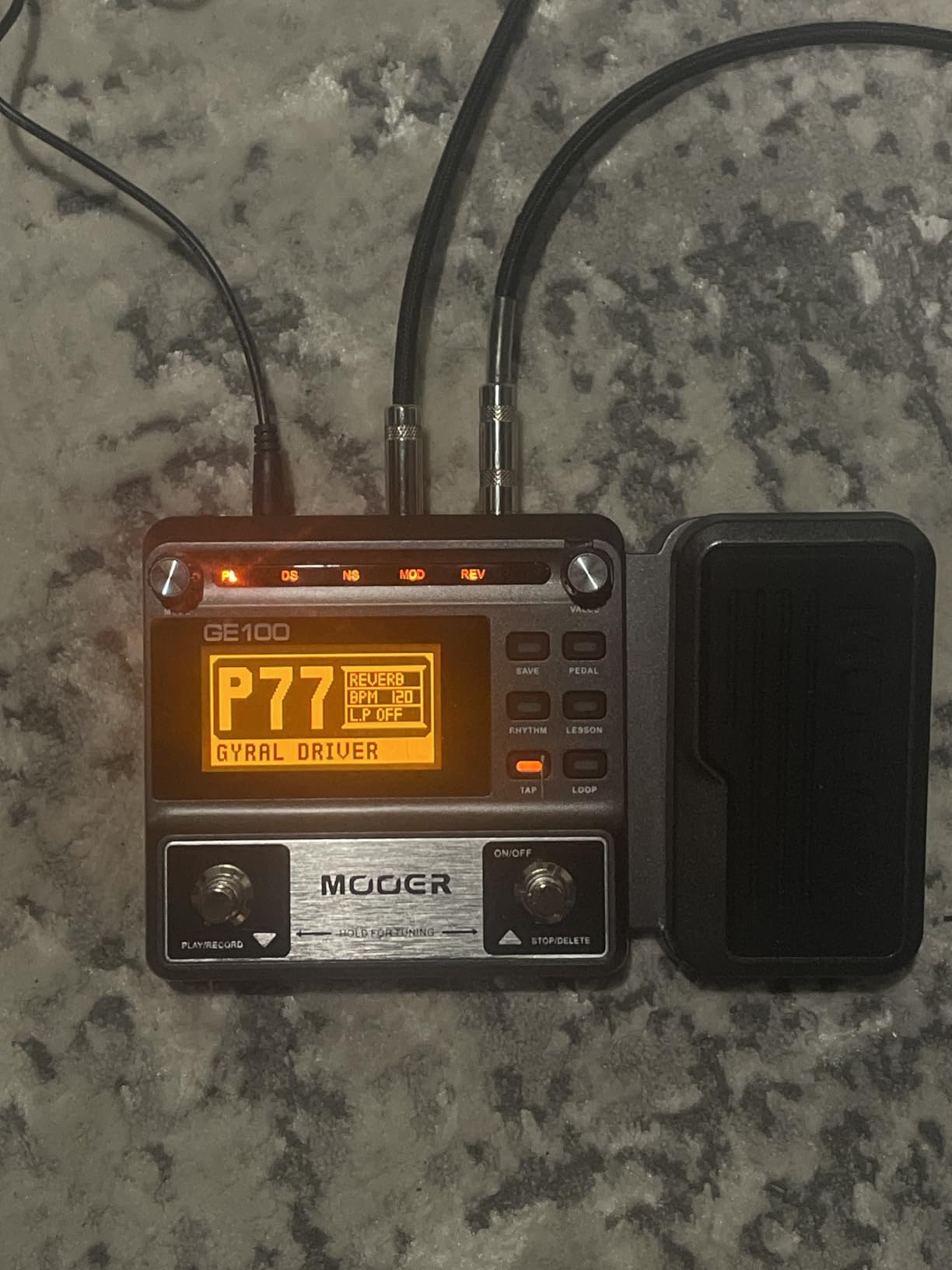 MOOER GE100 Multi-Effects Guitar Pedal 80 Presets, 66 Effects | 180 Second Loop, 40 Drum Rhythm, Distortion, Expression Volume Wah Pedal, Tap Tempo, Headphone Out, LED Screen, Tuner customer photo 1