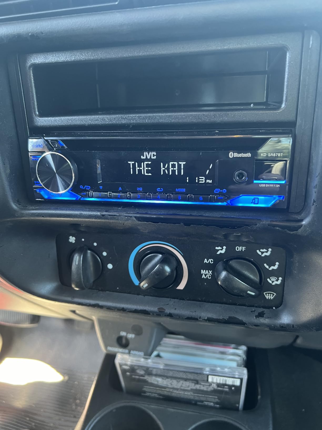 JVC KD-SR87BT Single DIN Car Stereo with CD Player & Bluetooth, 200W Digital Stereo Receiver, Dual Phone Connection, 13-Band EQ, AM/FM Radio, 1.5A USB & AUX, High Contrast LCD, Spotify Control customer photo 1
