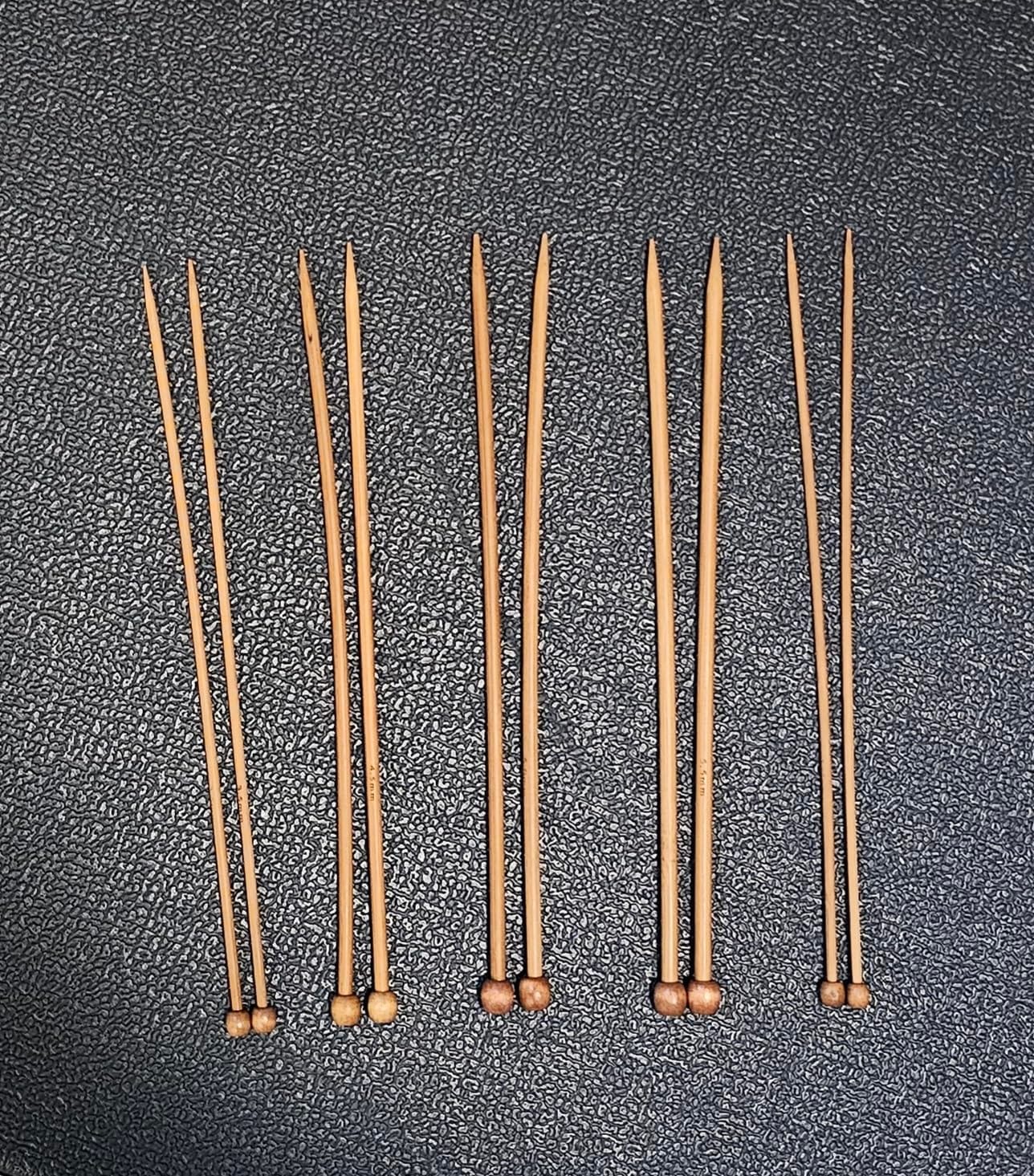 Aeelike 18 Pairs Bamboo Knitting Needles Set, 2mm-8mm Wood Needle, Type A | 10 Inch Wooden Knitting Needles Single Point with Roll Bag, Complete Smooth Needle Set for Socks Sweater Scarves, Ideal Gift customer photo 1