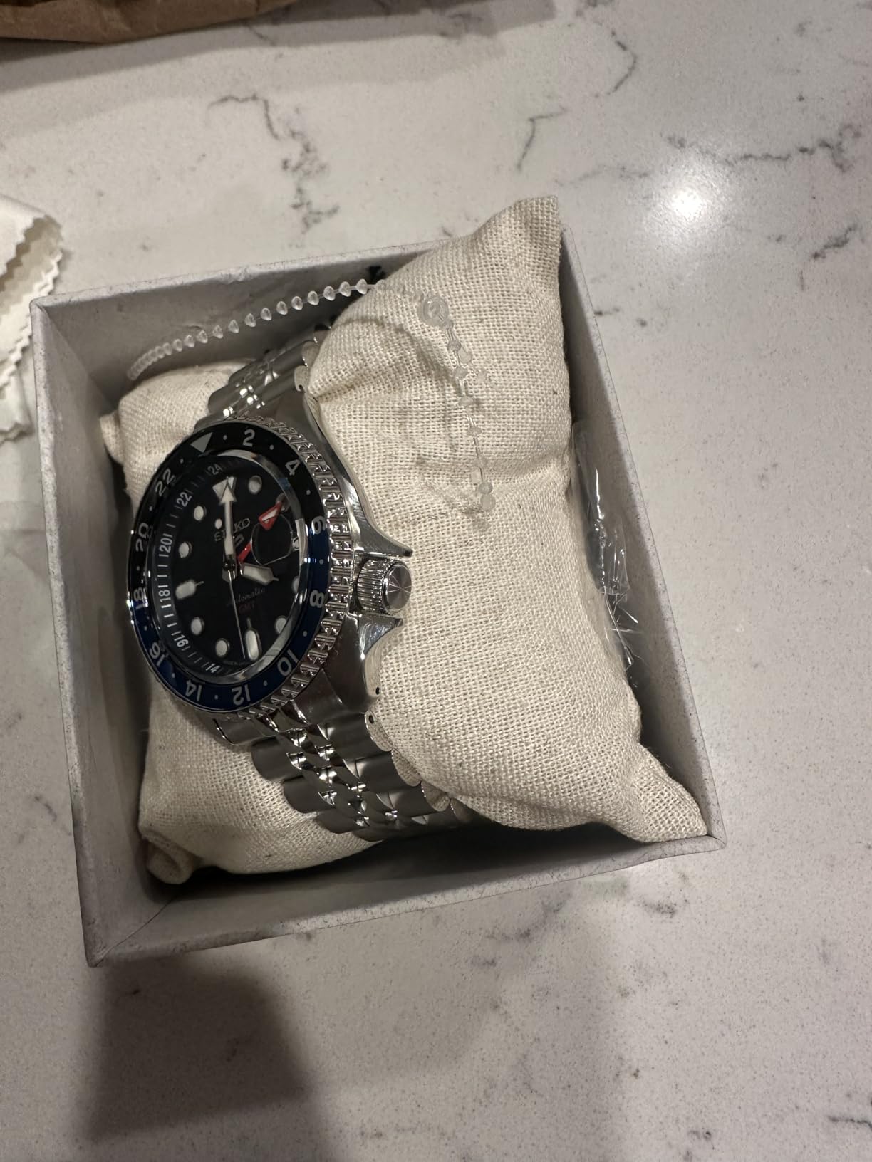 SSK003 Automatic Watch for Men - 5 -Sports - Blue Dial with Date Calendar and Luminous Hands & Markers and Black & Blue GMT Bezel, 100m Water-Resistant customer photo 1