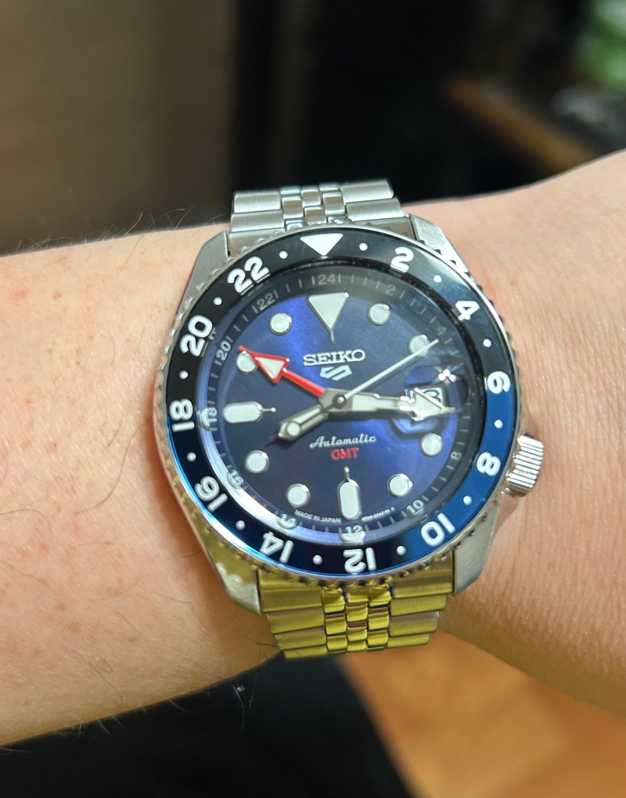 SSK003 Automatic Watch for Men - 5 -Sports - Blue Dial with Date Calendar and Luminous Hands & Markers and Black & Blue GMT Bezel, 100m Water-Resistant customer photo 2